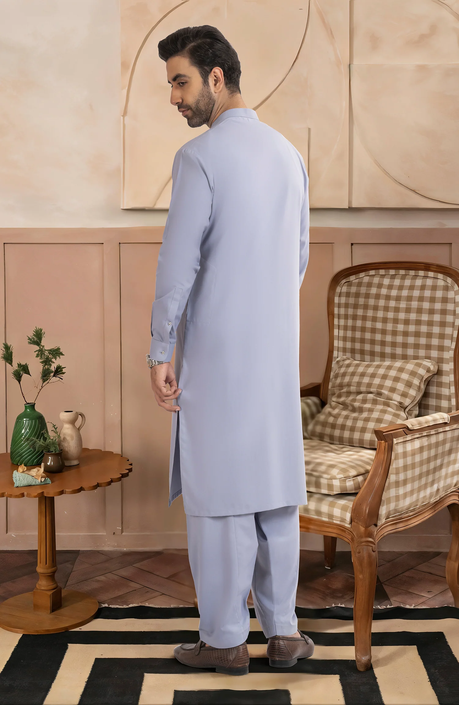 BERRY-MILK BLENDED KAMEEZ SHALWAR - Image 6