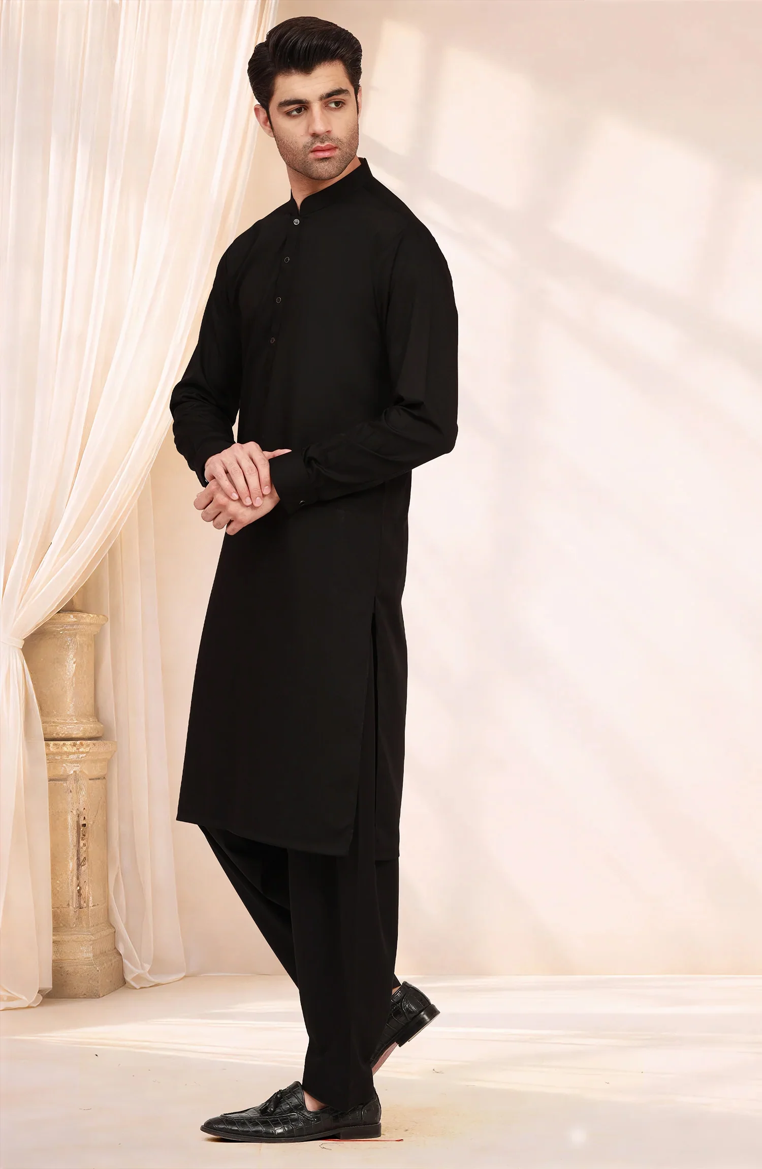 BLACK BLENDED KAMEEZ SHALWAR - Image 2