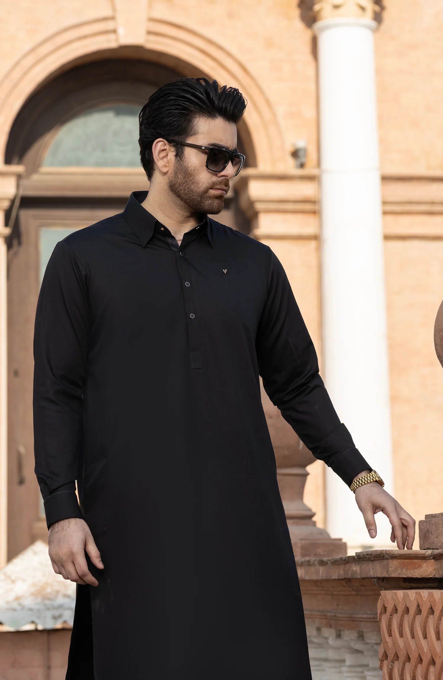BLACK BLENDED KAMEEZ SHALWAR - Image 2