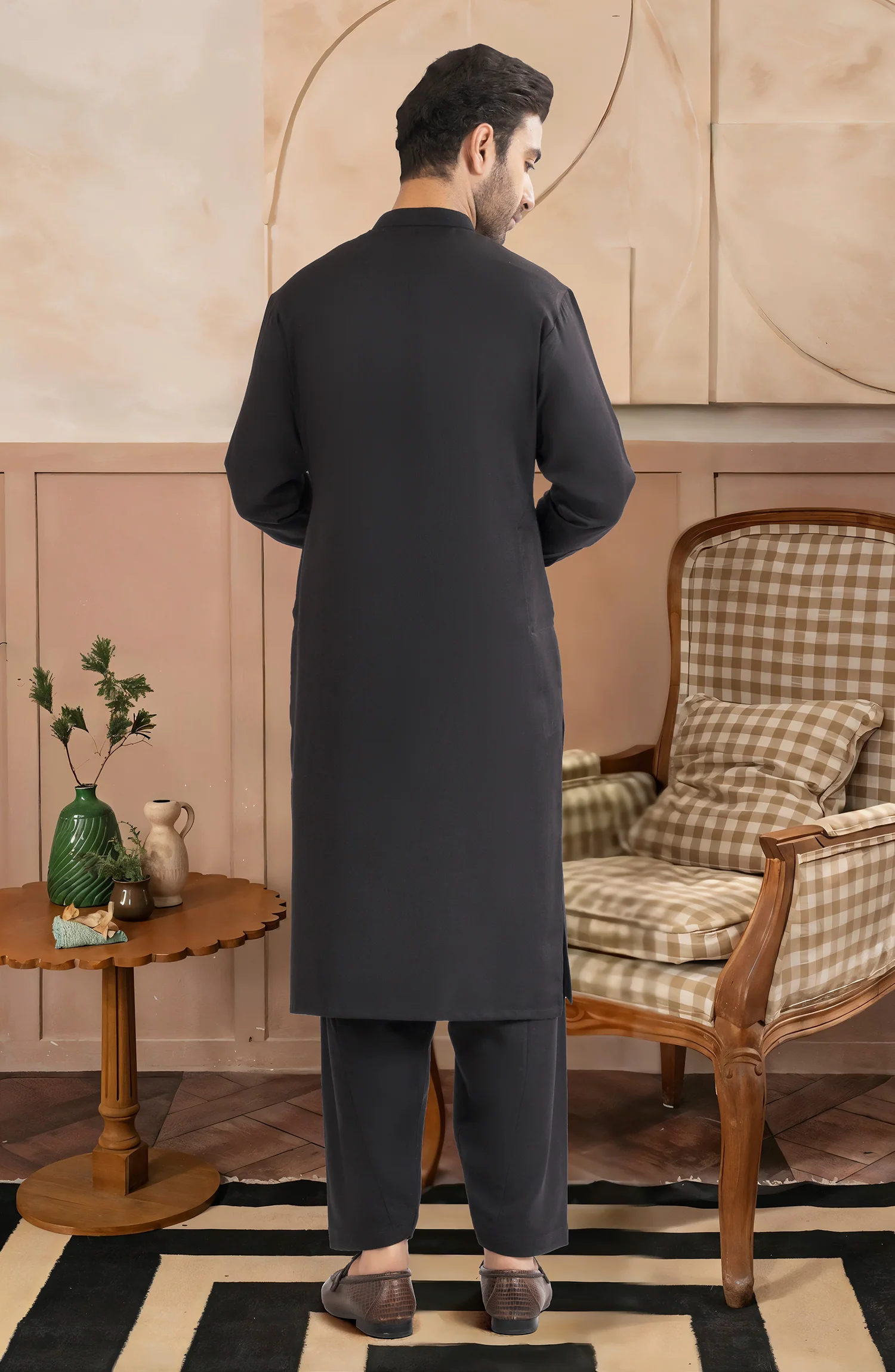 BLACK BLENDED KAMEEZ SHALWAR - Image 6