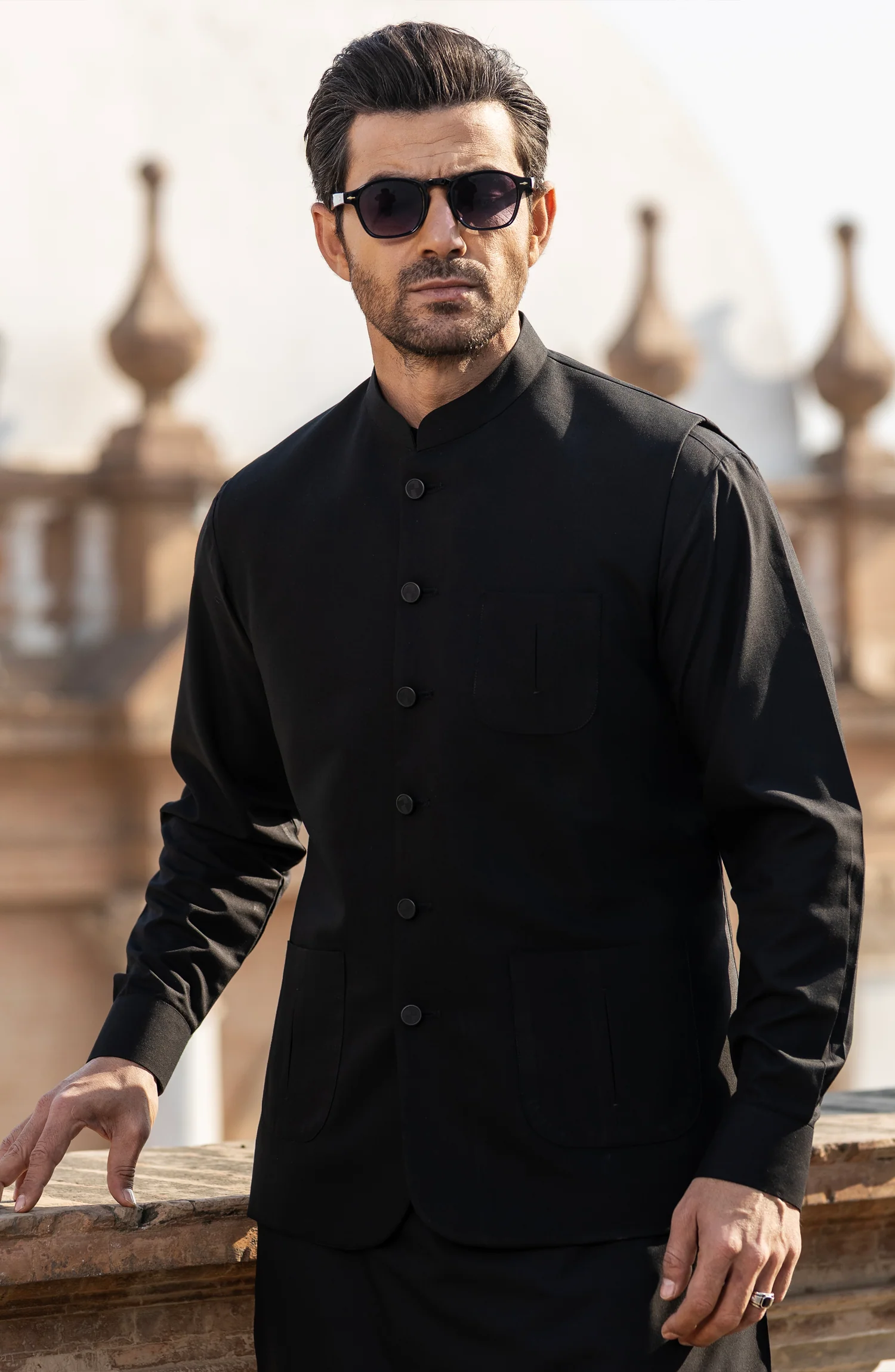 BLACK BLENDED KAMEEZ SHALWAR WAISTCOAT - Image 2