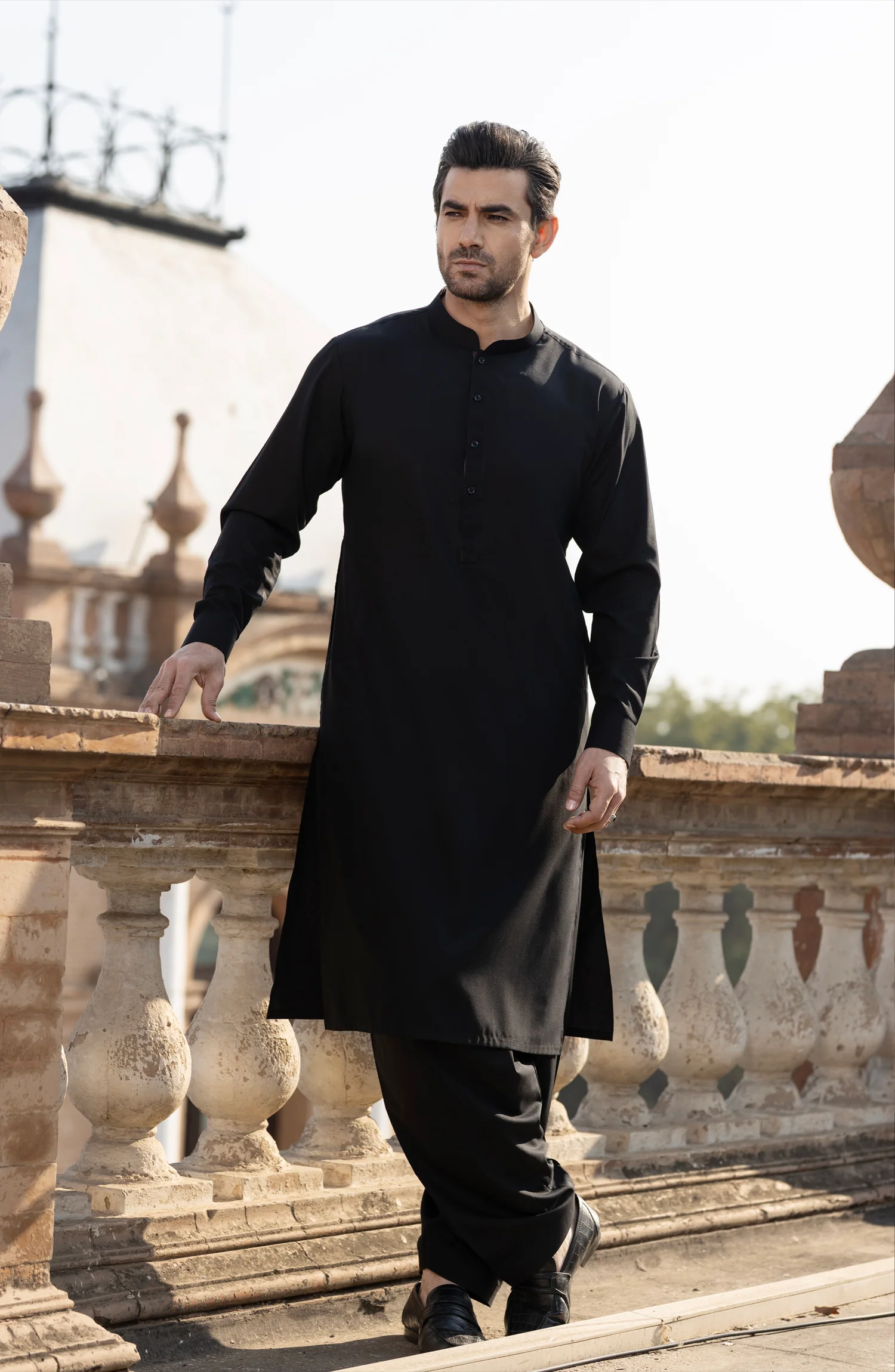 BLACK BLENDED KAMEEZ SHALWAR WAISTCOAT - Image 5