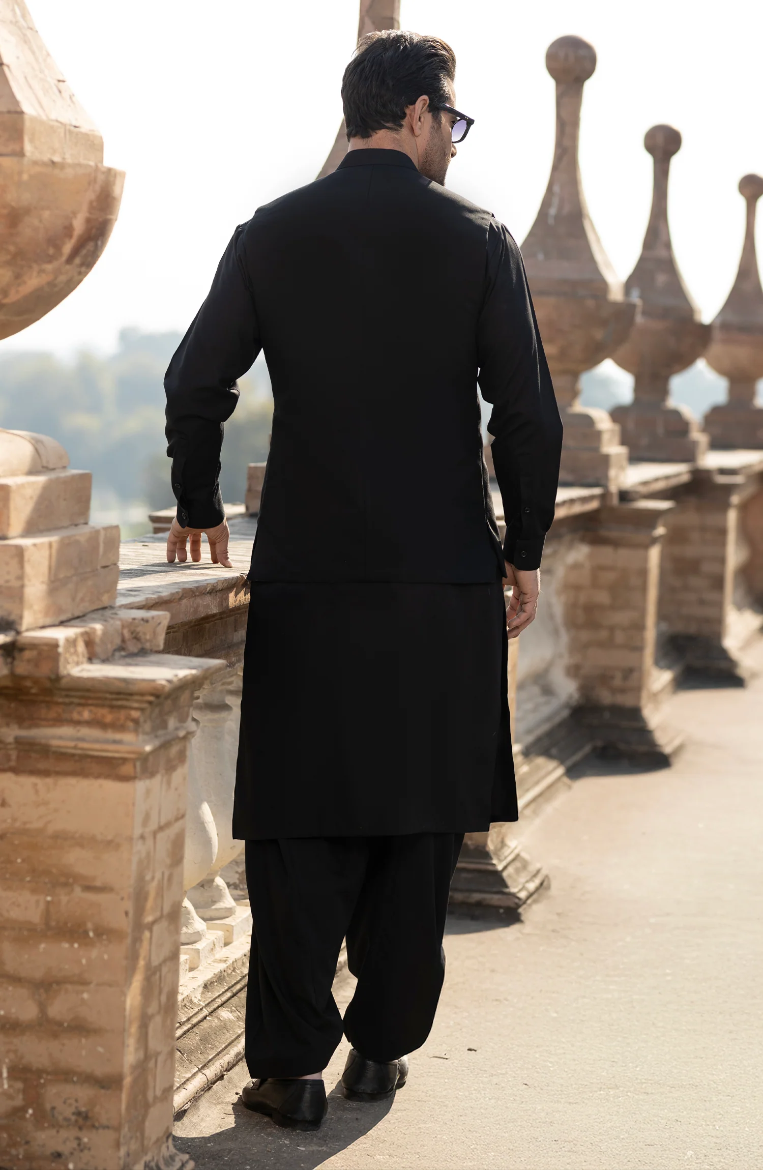 BLACK BLENDED KAMEEZ SHALWAR WAISTCOAT - Image 9