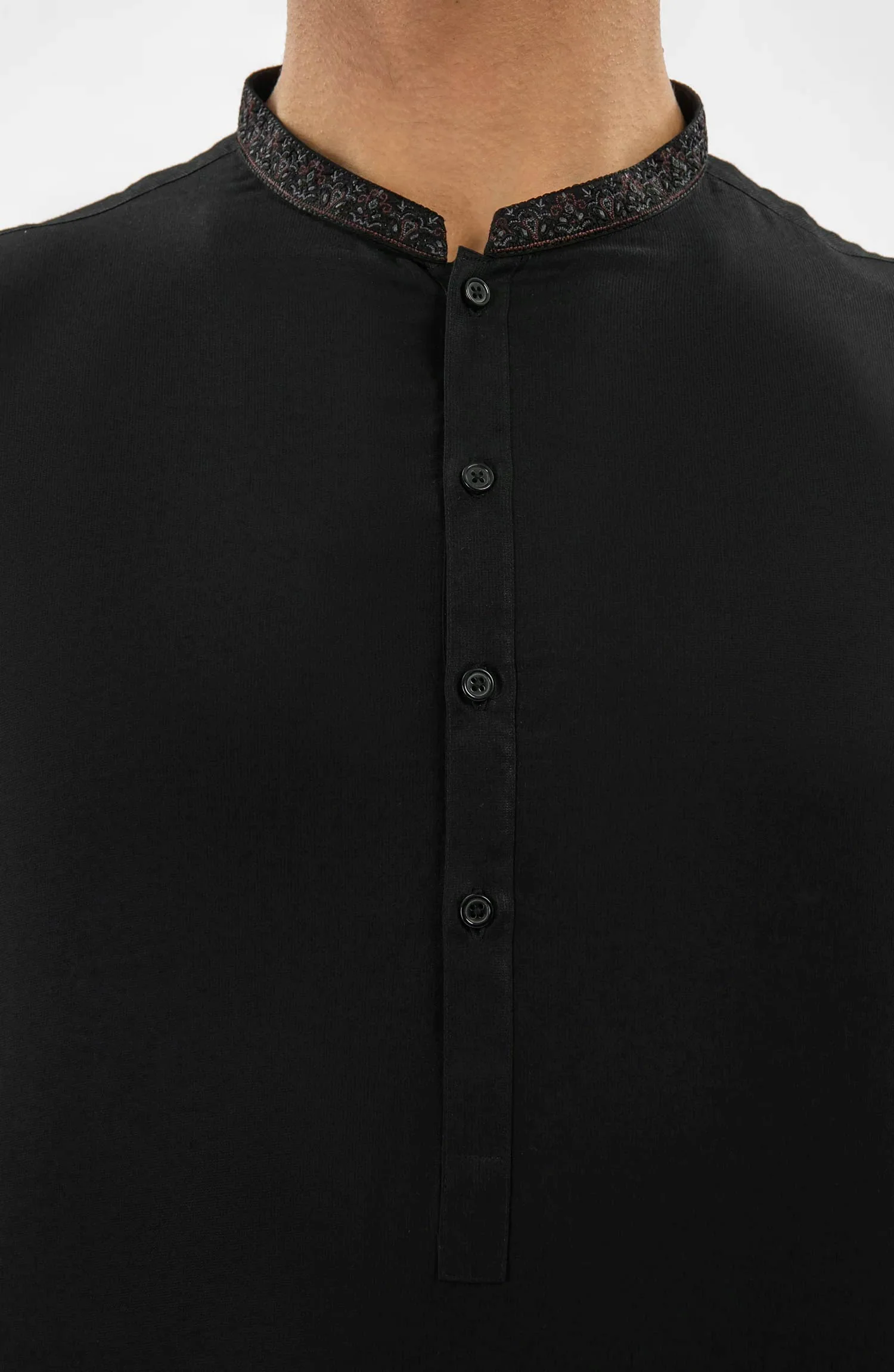BLACK EMBROIDERED 100% COTTON KAMEEZ SHALWAR - Image 3