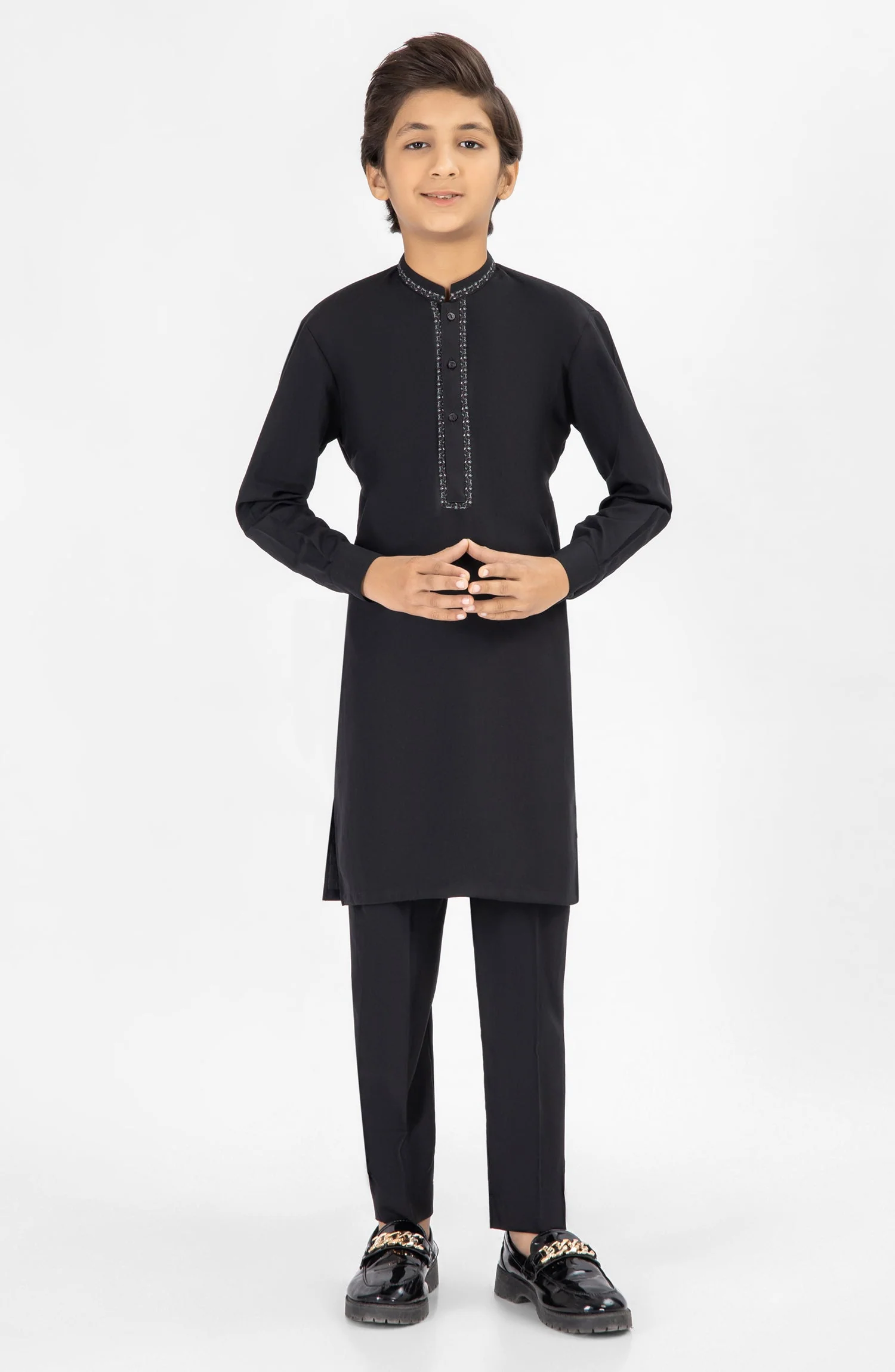 BLACK EMBROIDERED KURTA PAJAMA - Image 5