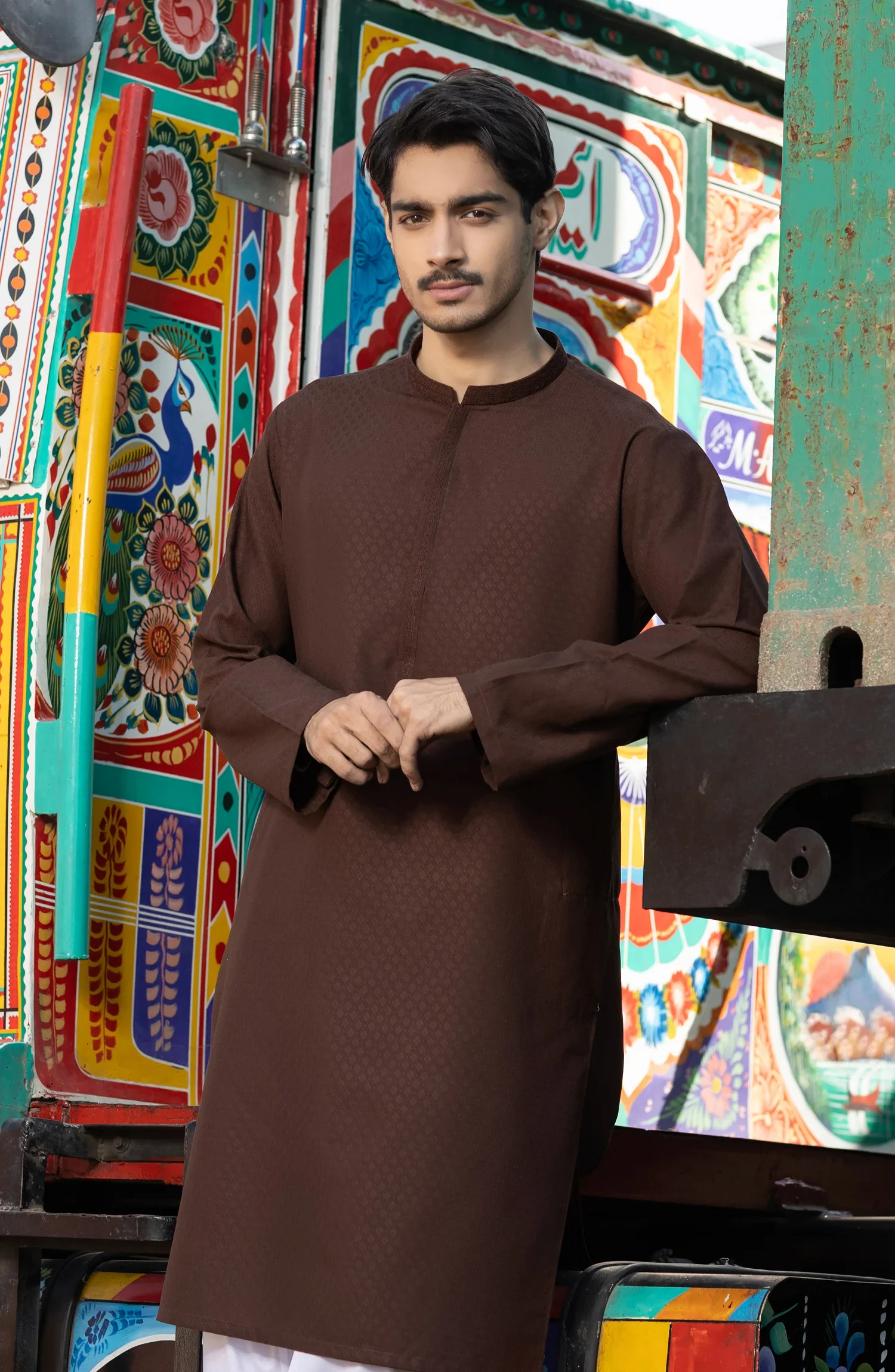 BRICK-BROWN BLENDED EMBROIDERED KURTA - Image 7