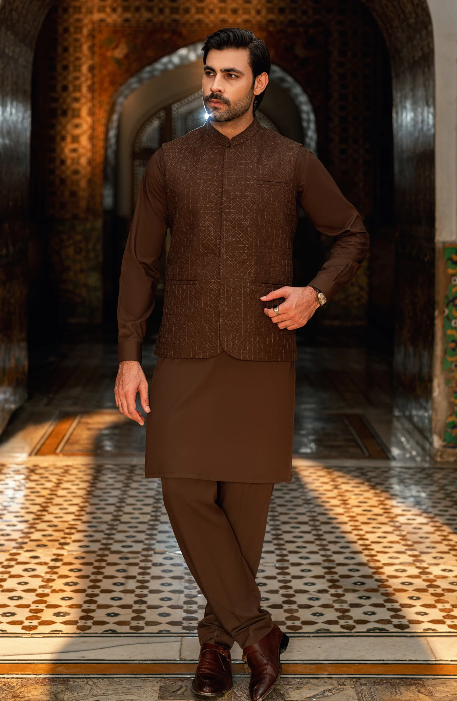 BROWN KURTA PAJAMA WITH EMBROIDERED WAISTCOAT - Image 5