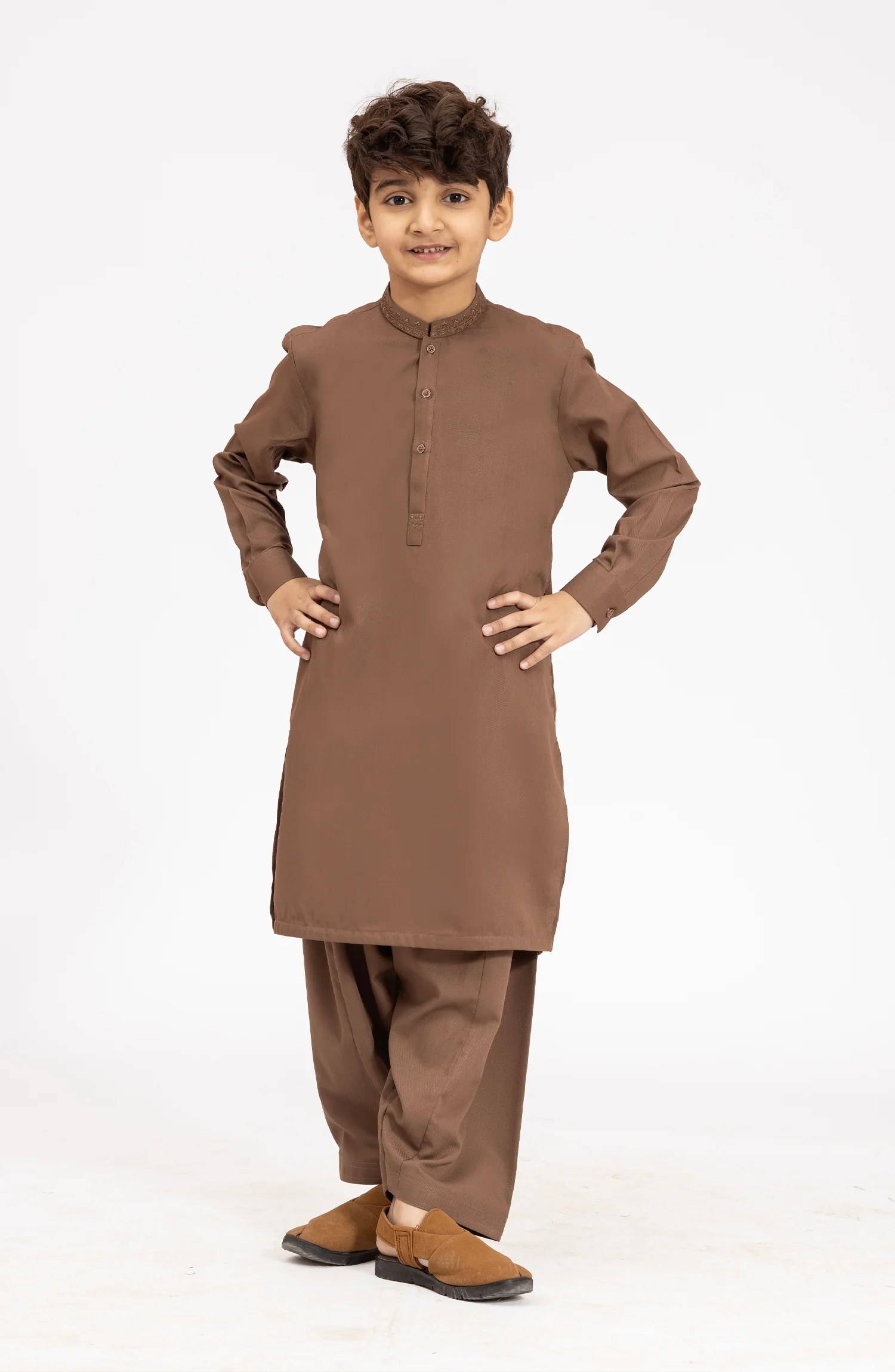 CEDAR EMBROIDERED BLENDED KAMEEZ SHALWAR - Image 5