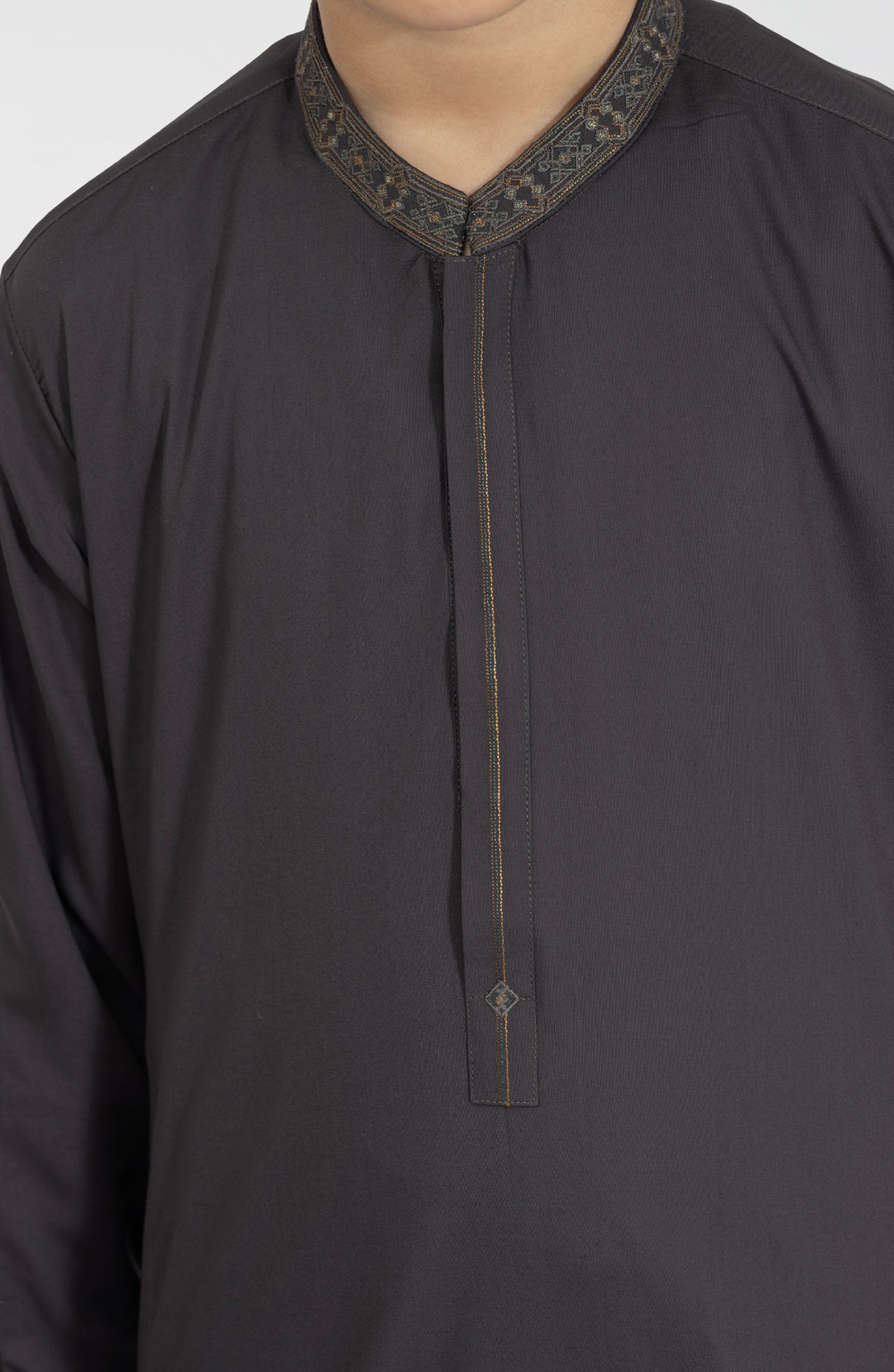 CHARCOAL BLENDED EMBROIDERED KAMEEZ SHALWAR - Image 3