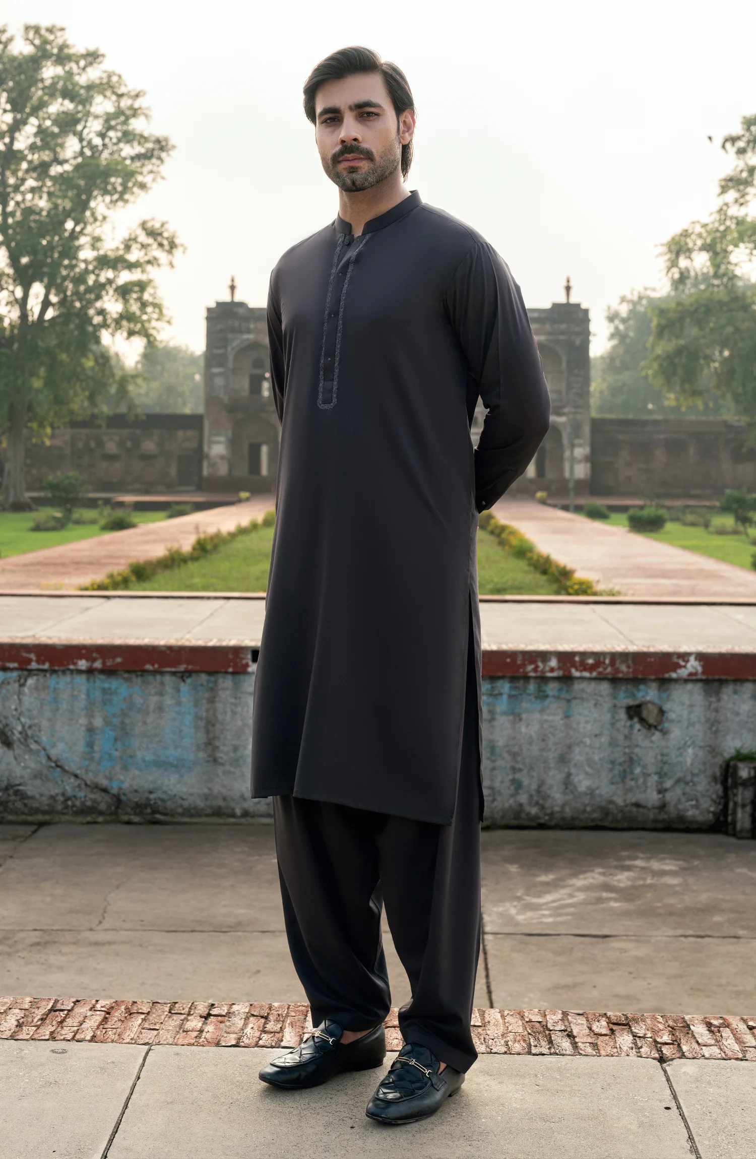 CHARCOAL BLENDED EMBROIDERED KAMEEZ SHALWAR - Image 8