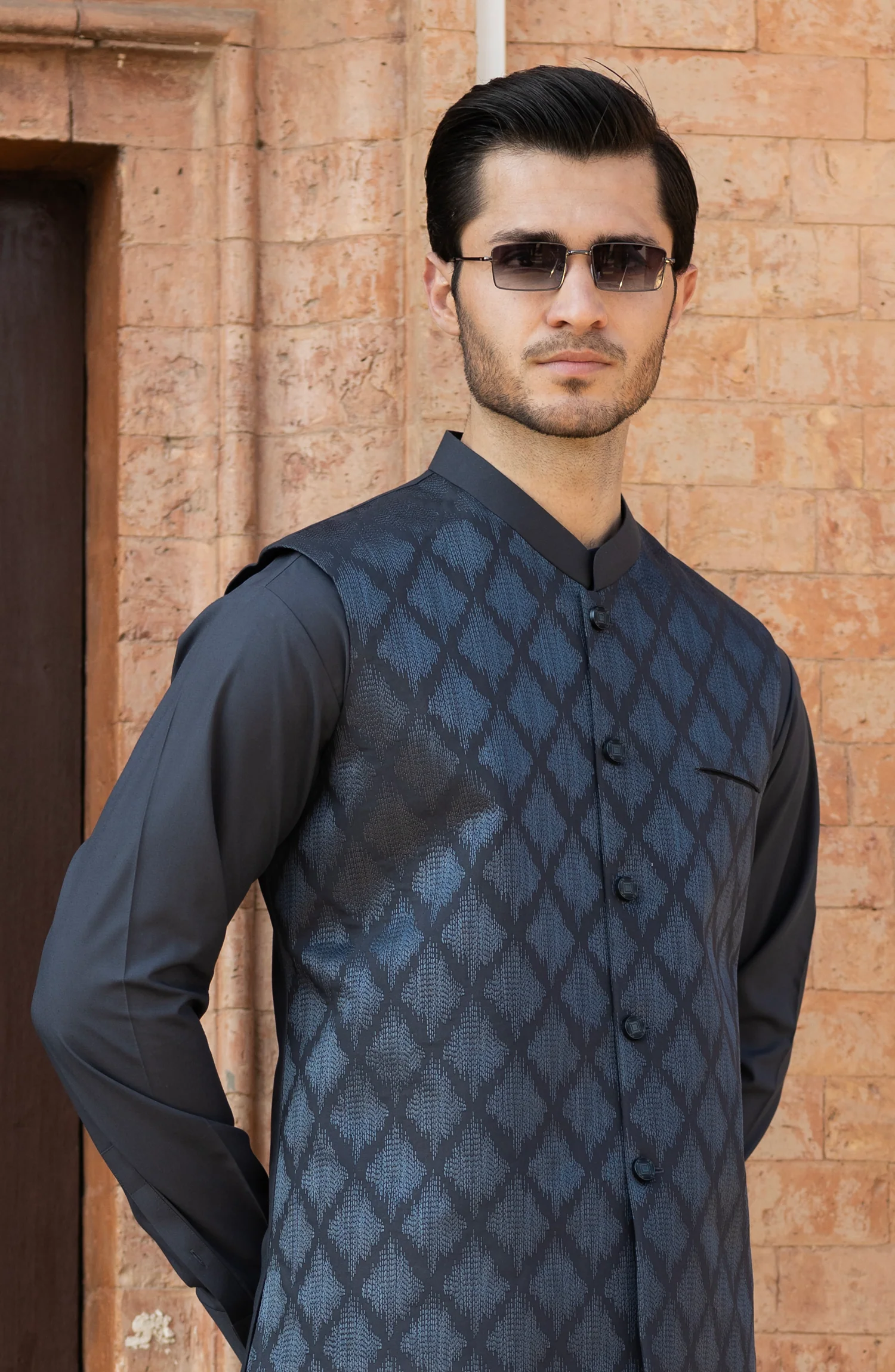 CHARCOAL BLENDED KAMEEZ SHALWAR WITH EMBROIDERED WAISTCOAT - Image 3