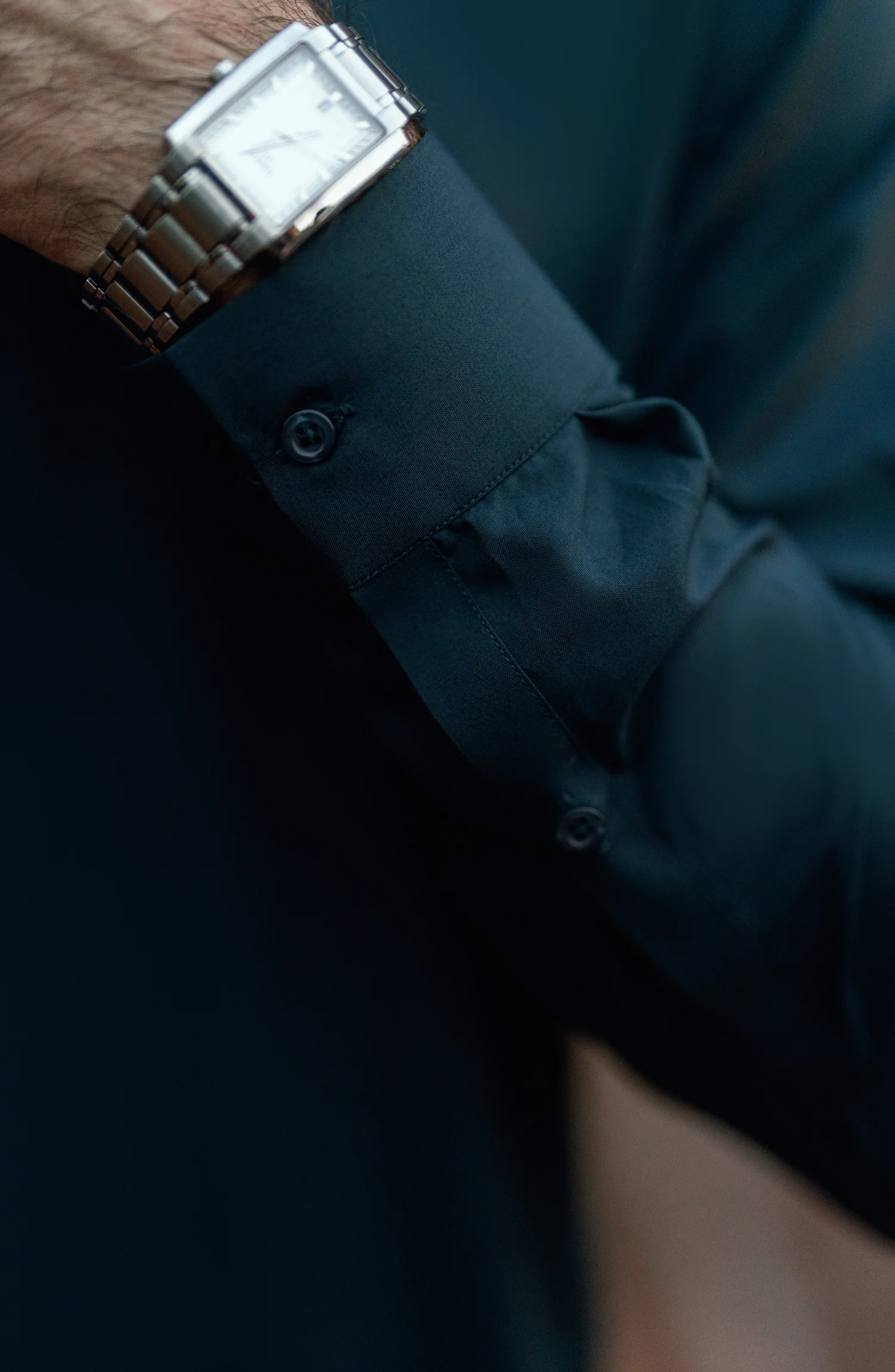 CHARCOAL BLENDED KAMEEZ SHALWAR WITH WAIST COAT - Image 6
