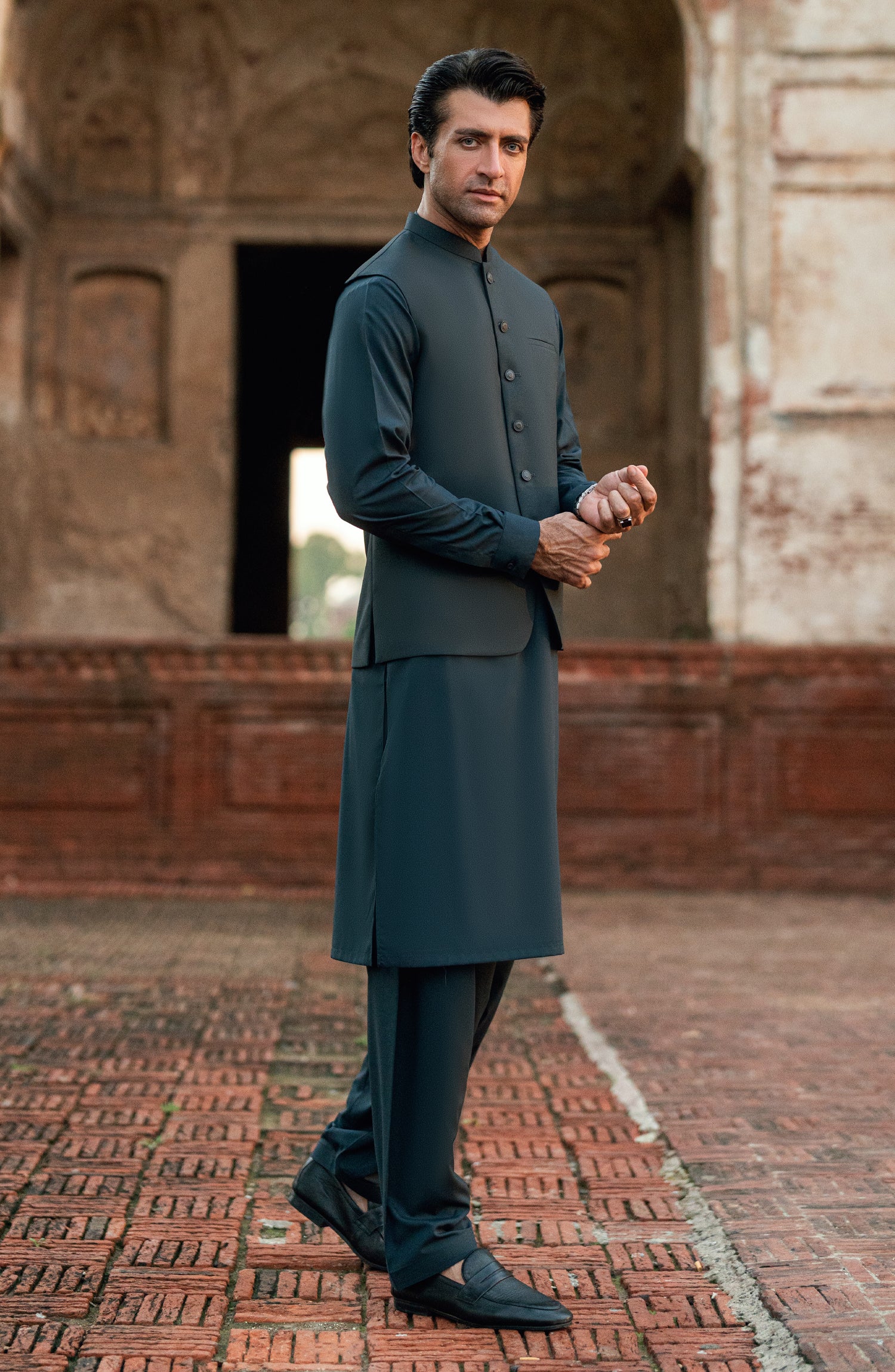 CHARCOAL BLENDED KAMEEZ SHALWAR WITH WAIST COAT - Image 7