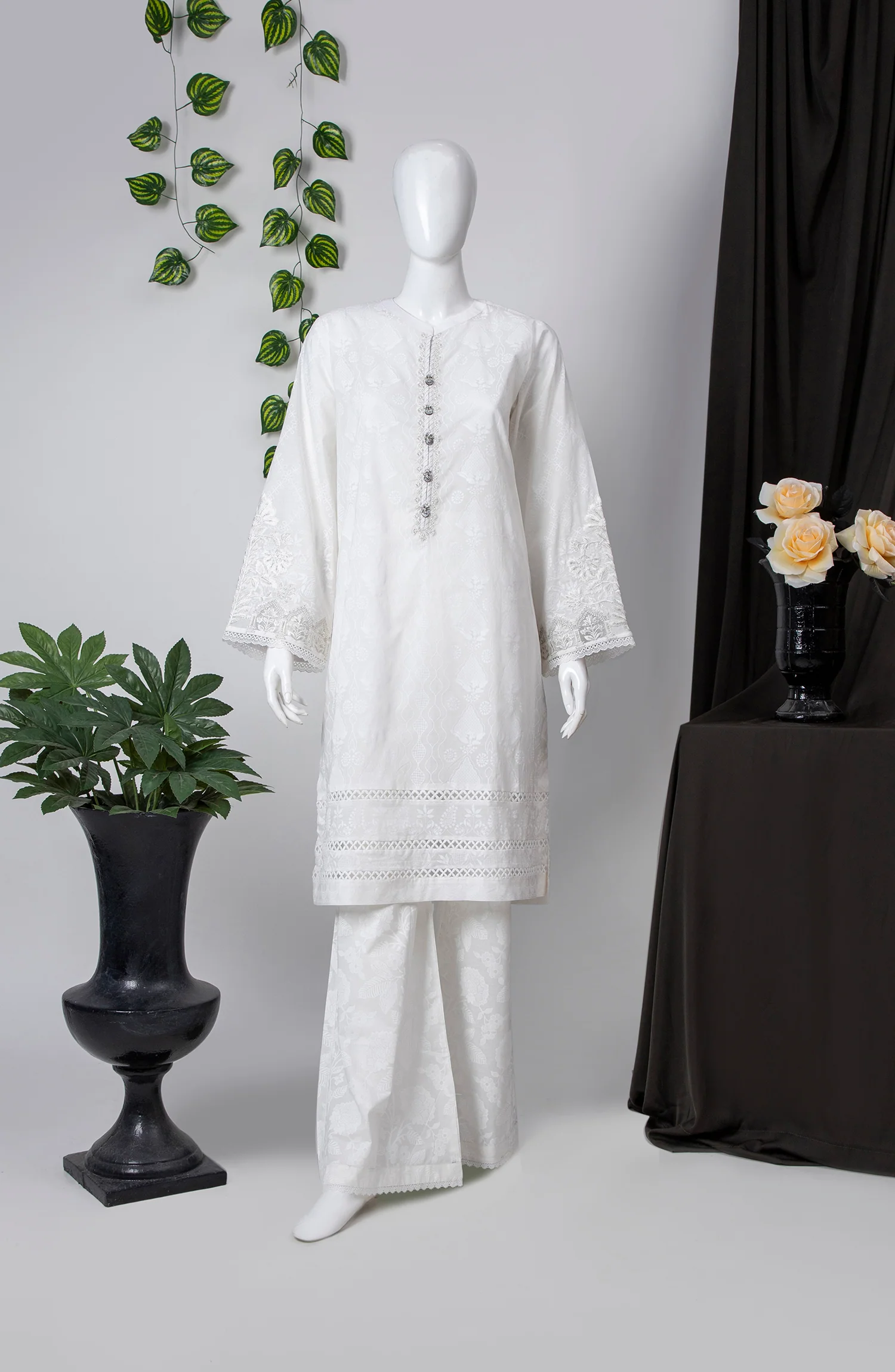 CHIKAN KARI 1PC STITCHED KURTI - Image 2