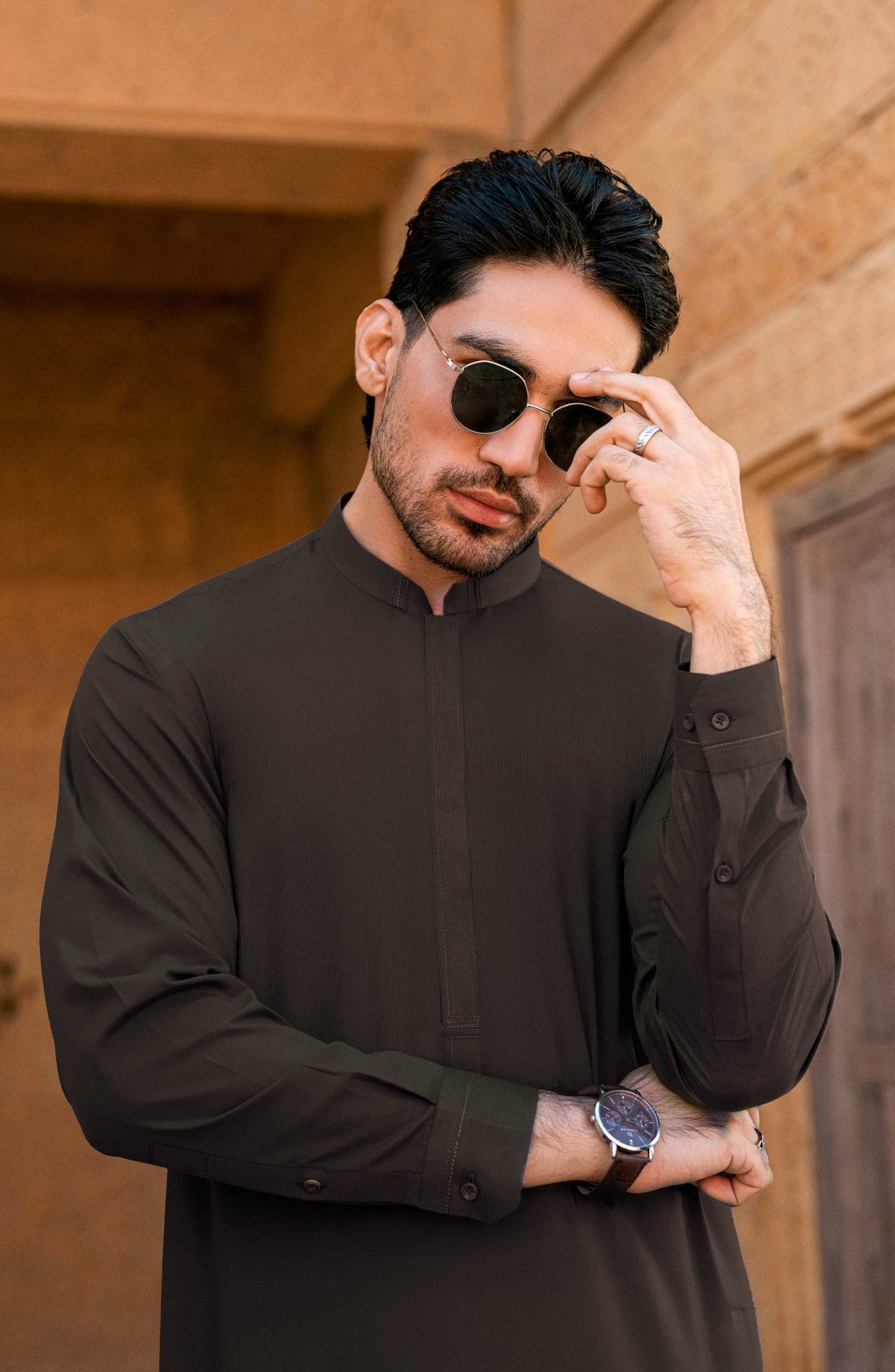 CHOCOLATE BROWN CHAMBRAY KAMEEZ SHALWAR - Image 2