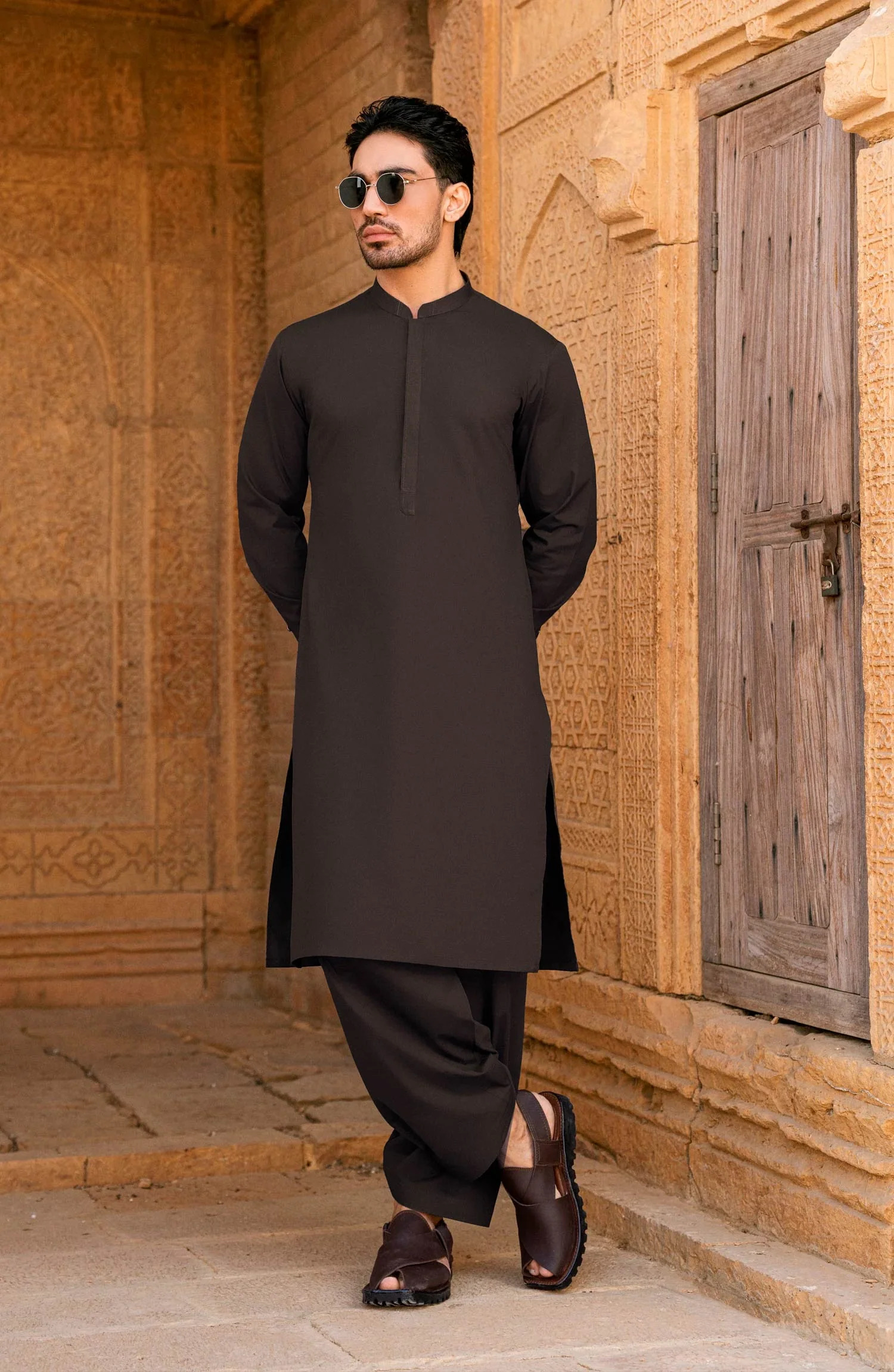 CHOCOLATE BROWN CHAMBRAY KAMEEZ SHALWAR - Image 4