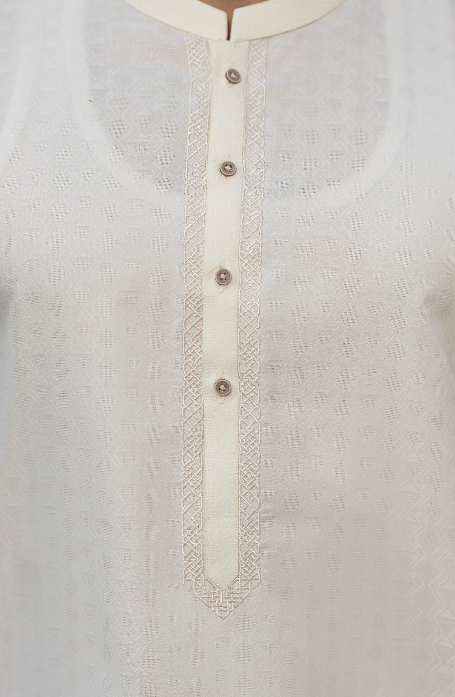 CREAM BLENDED EMBROIDERED KURTA - Image 3