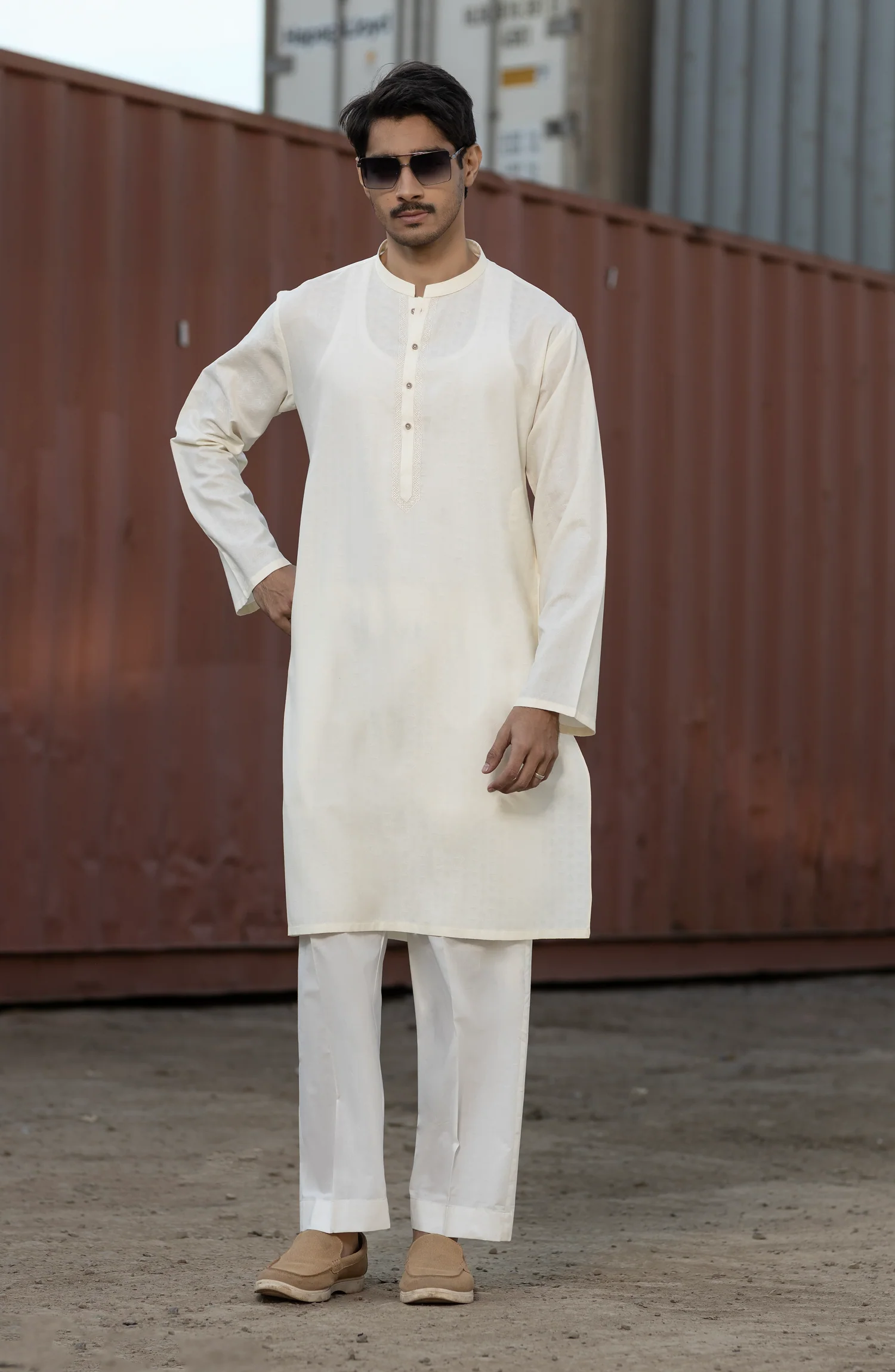 CREAM BLENDED EMBROIDERED KURTA - Image 6