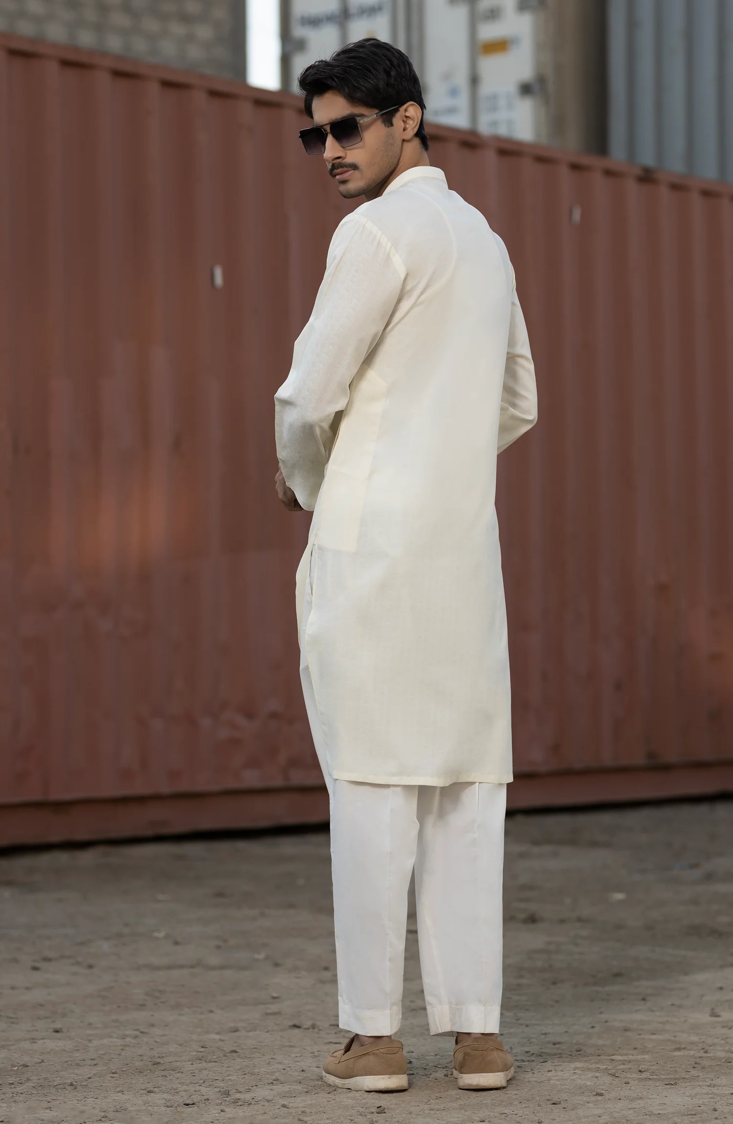 CREAM BLENDED EMBROIDERED KURTA - Image 8