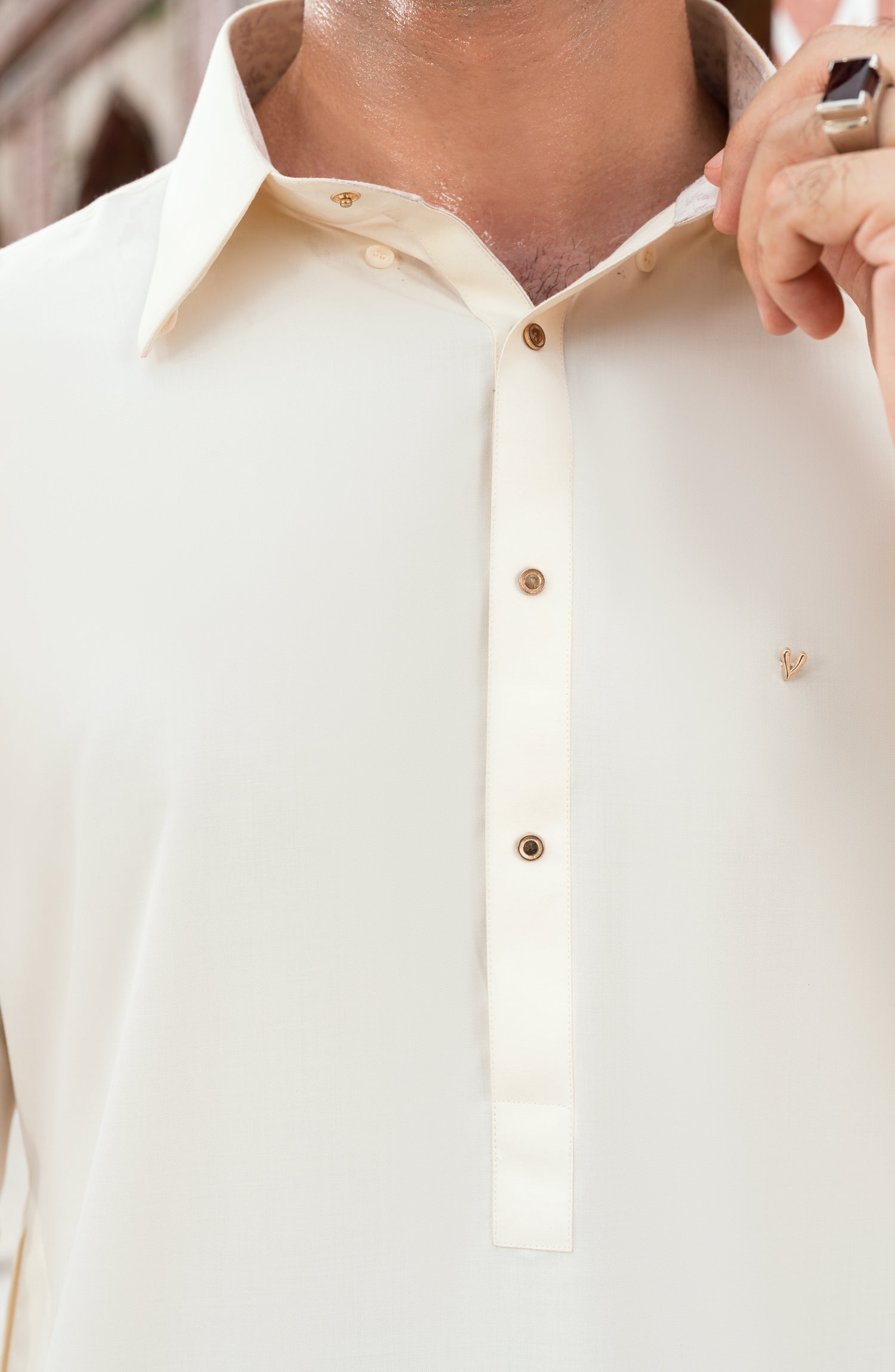 CREAM BLENDED KAMEEZ SHALWAR - Image 5