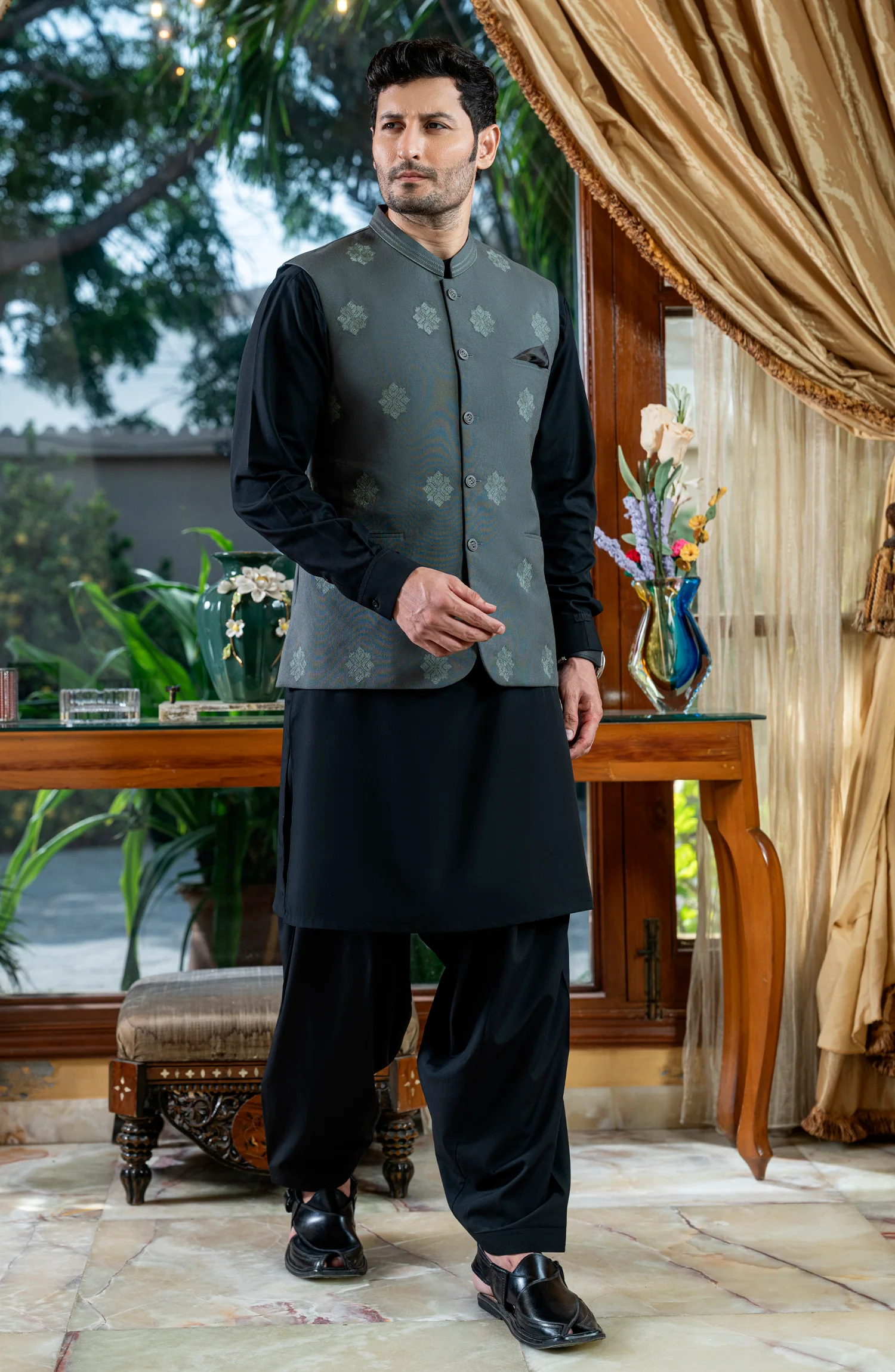 DARK GREY EMBROIDERED BLENDED WAISTCOAT - Image 5