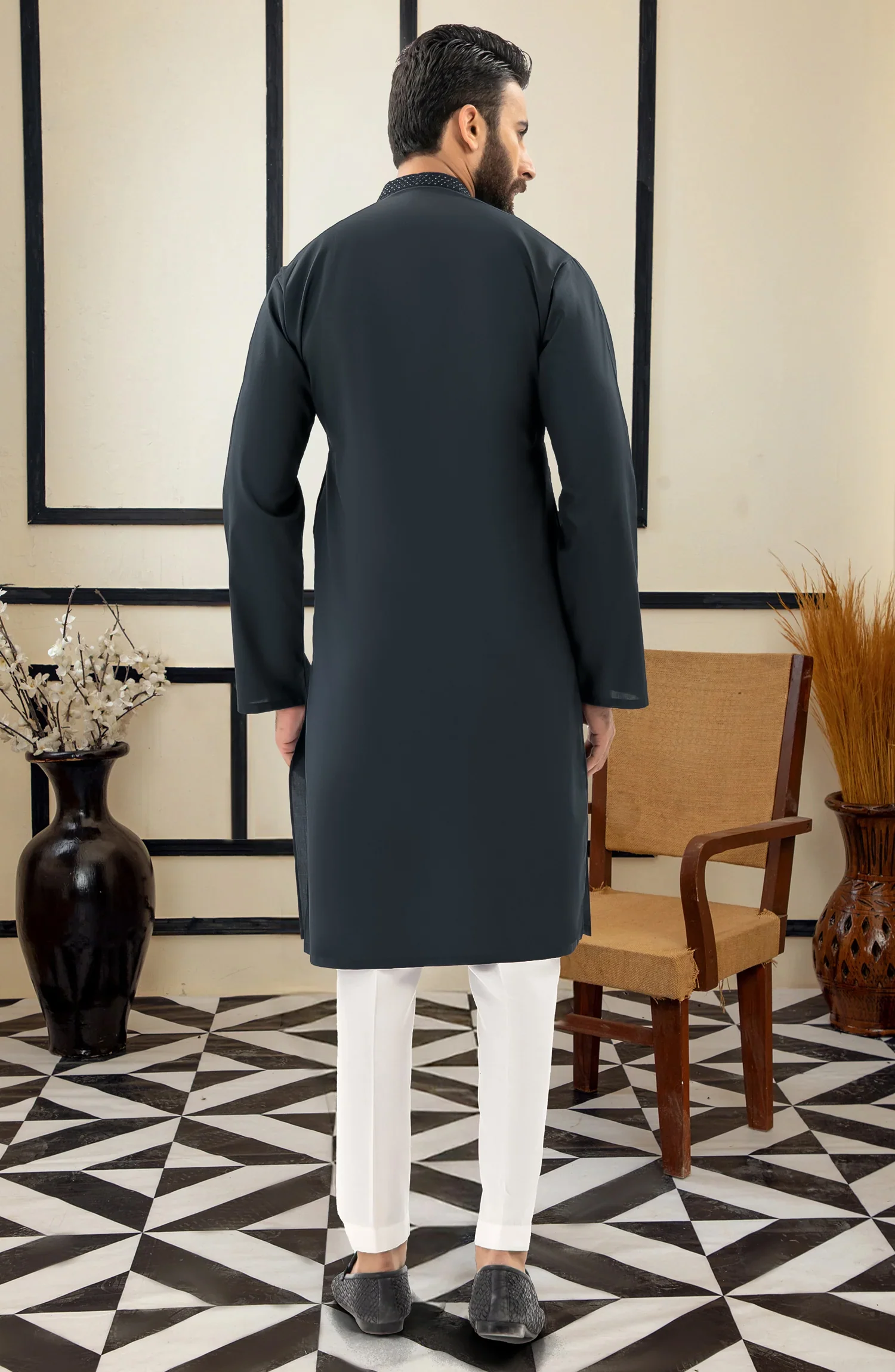 DARK GREY EMBROIDERED KURTA - Image 4
