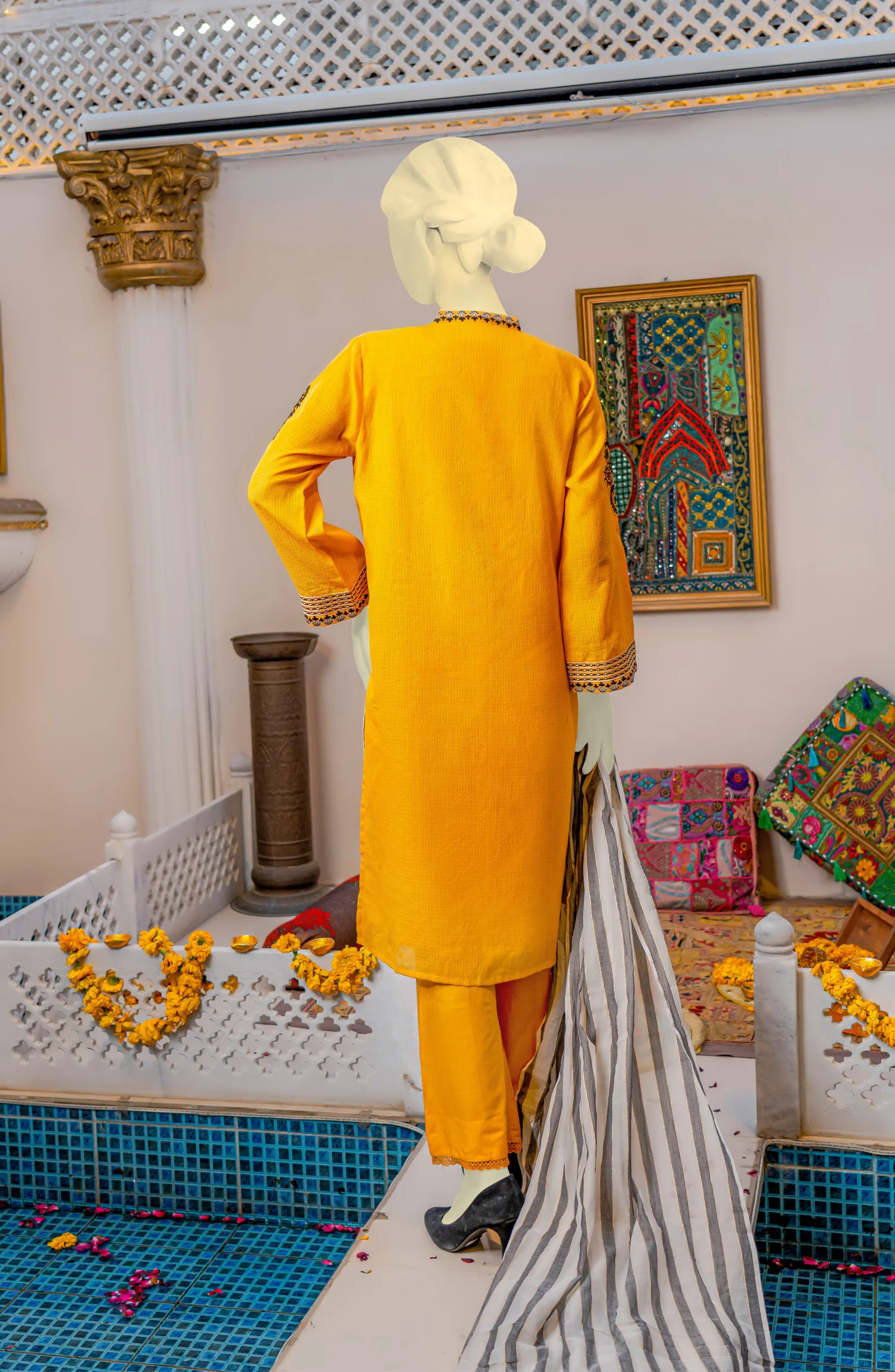 EID FESTIVE'22 2PC STITCHED KURTI - Image 2