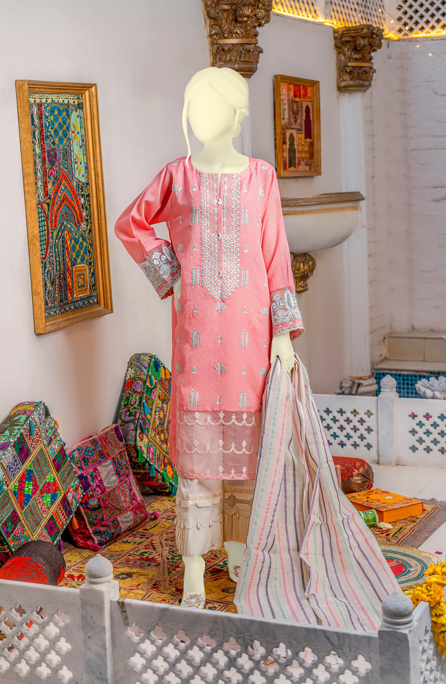 EID FESTIVE'22 2PC STITCHED SUIT