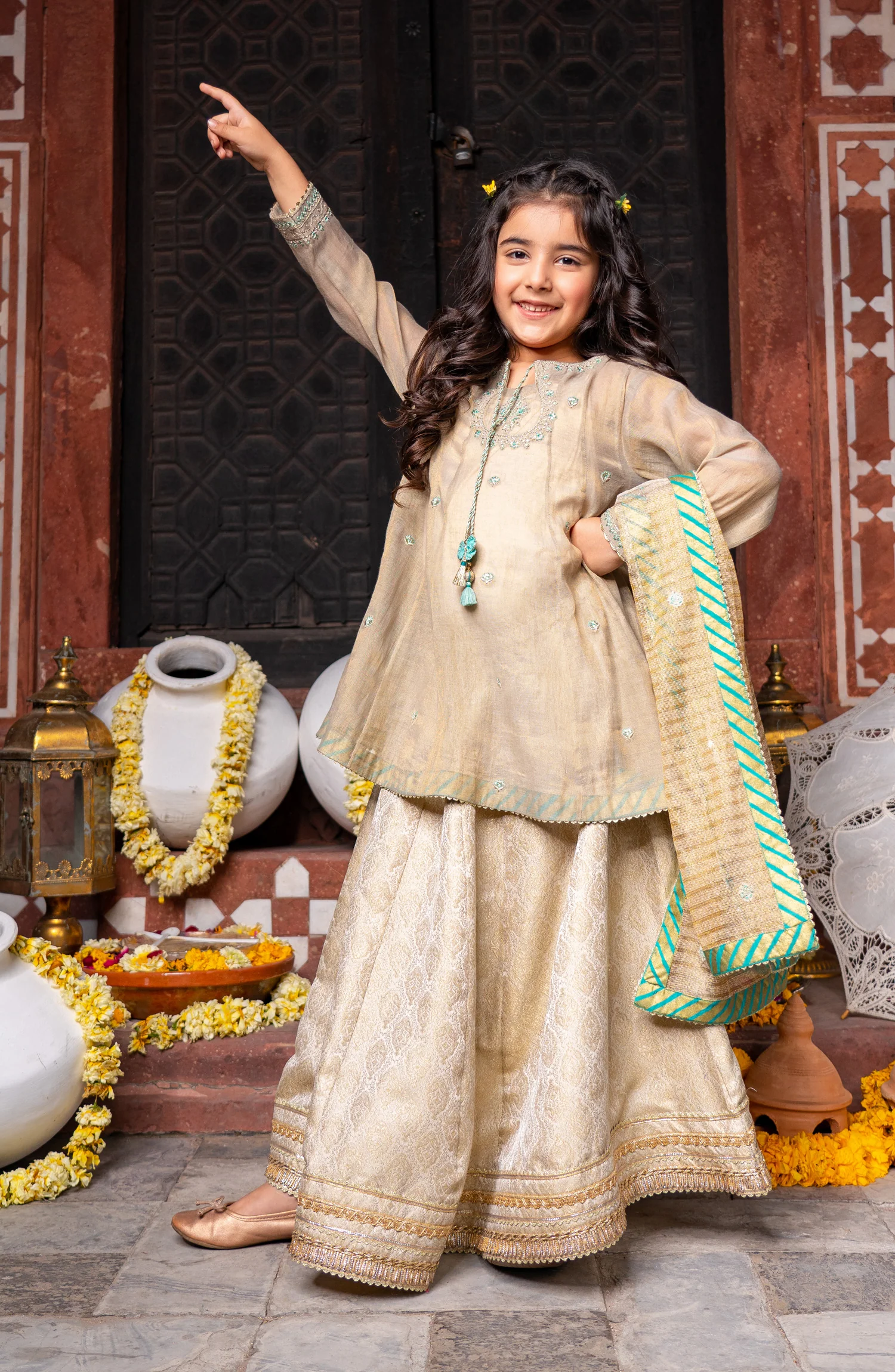 EID FESTIVE'22 GIRLS 3PC STITCHED SUIT
