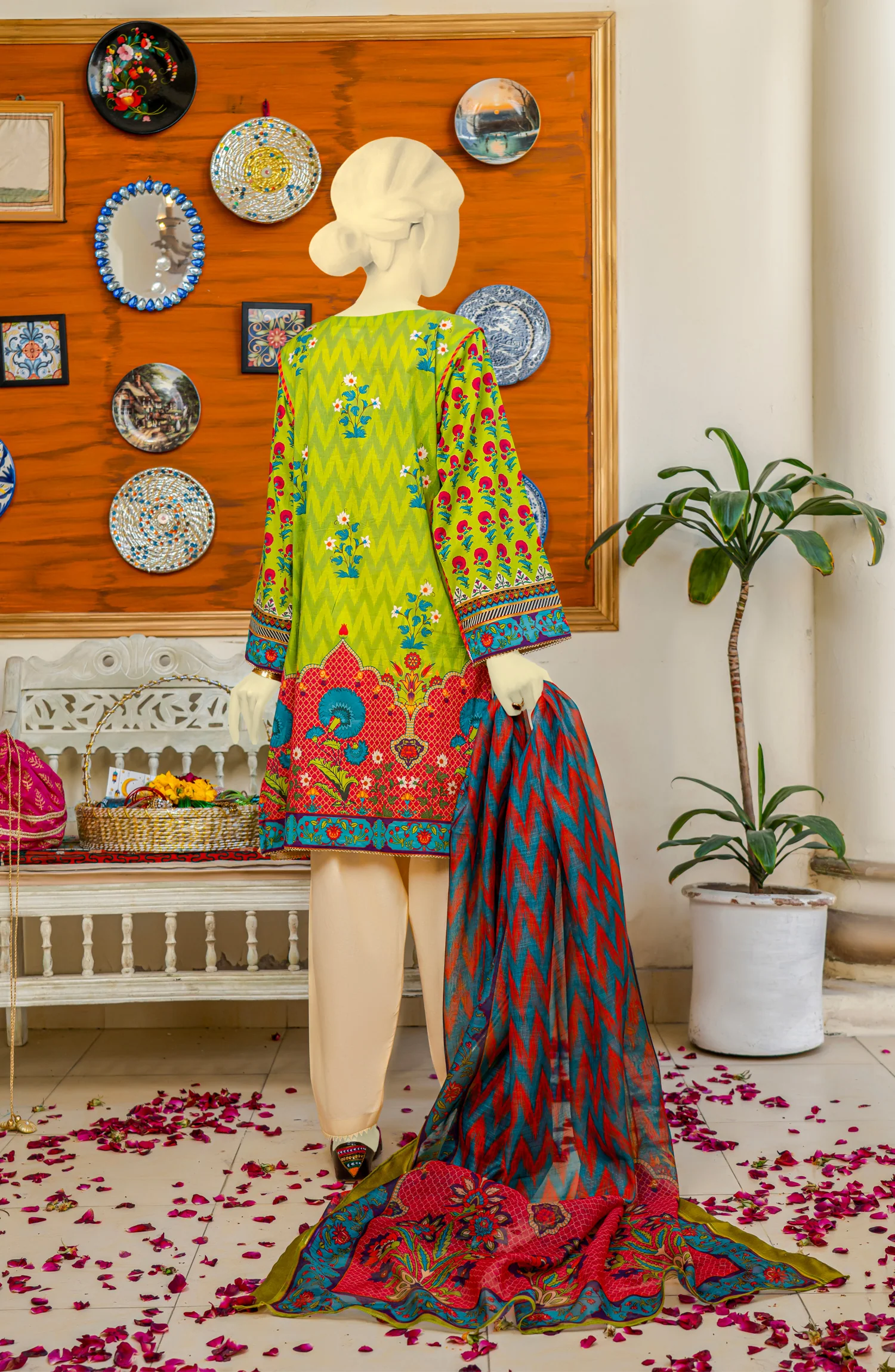 EID FESTIVE'22 MAHJABEEN 3PC STITCHED SUIT - Image 2