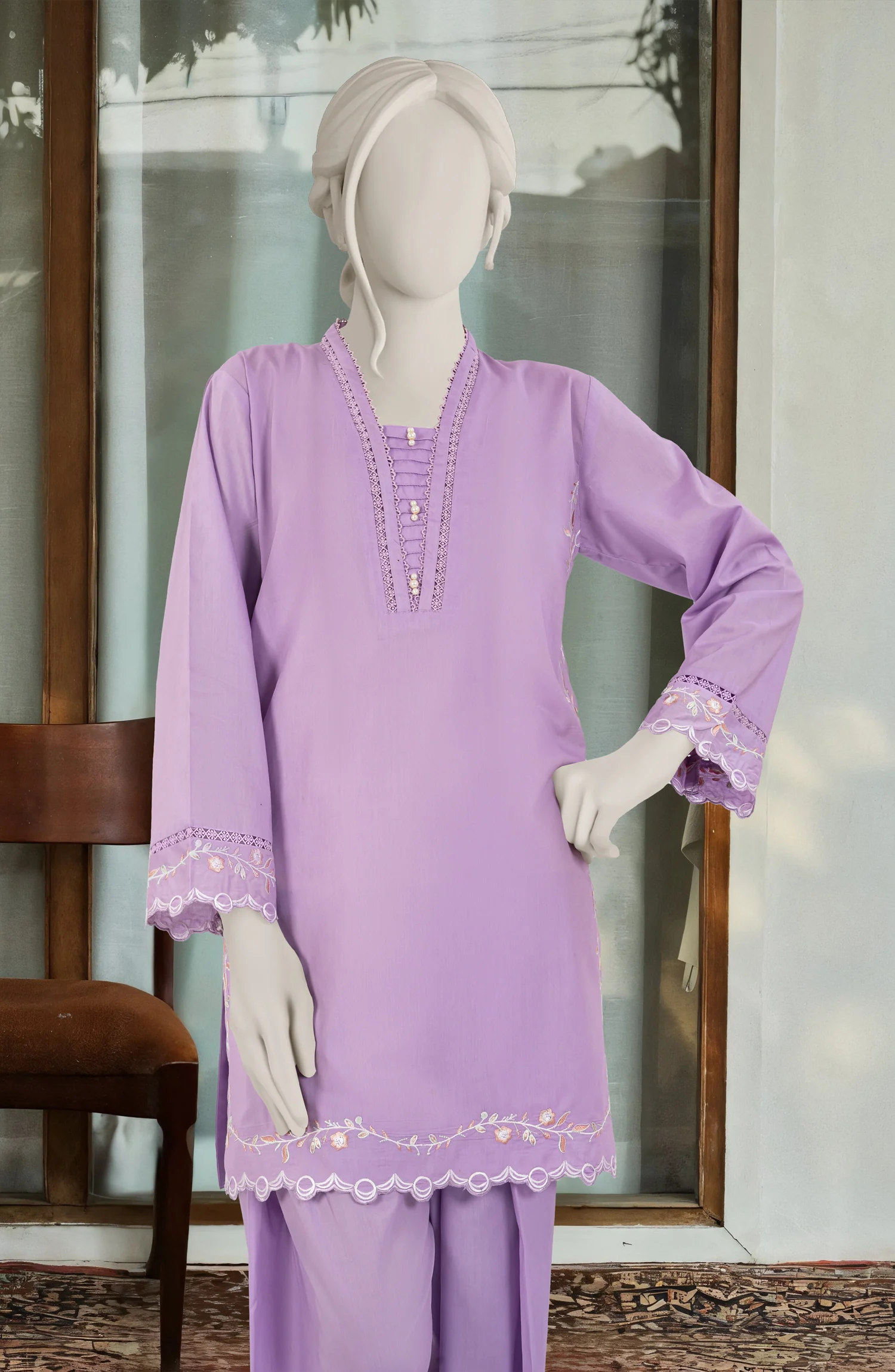 EMBROIDERED CAMBRIC STITCHED 2 PIECE - Image 2