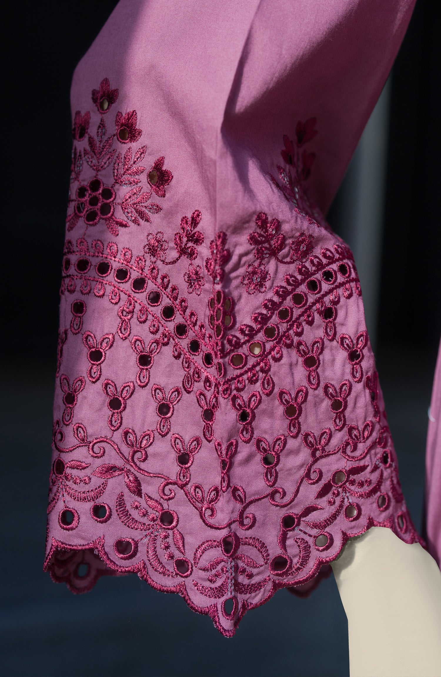 EMBROIDERED CAMBRIC STITCHED 2 PIECE - Image 2