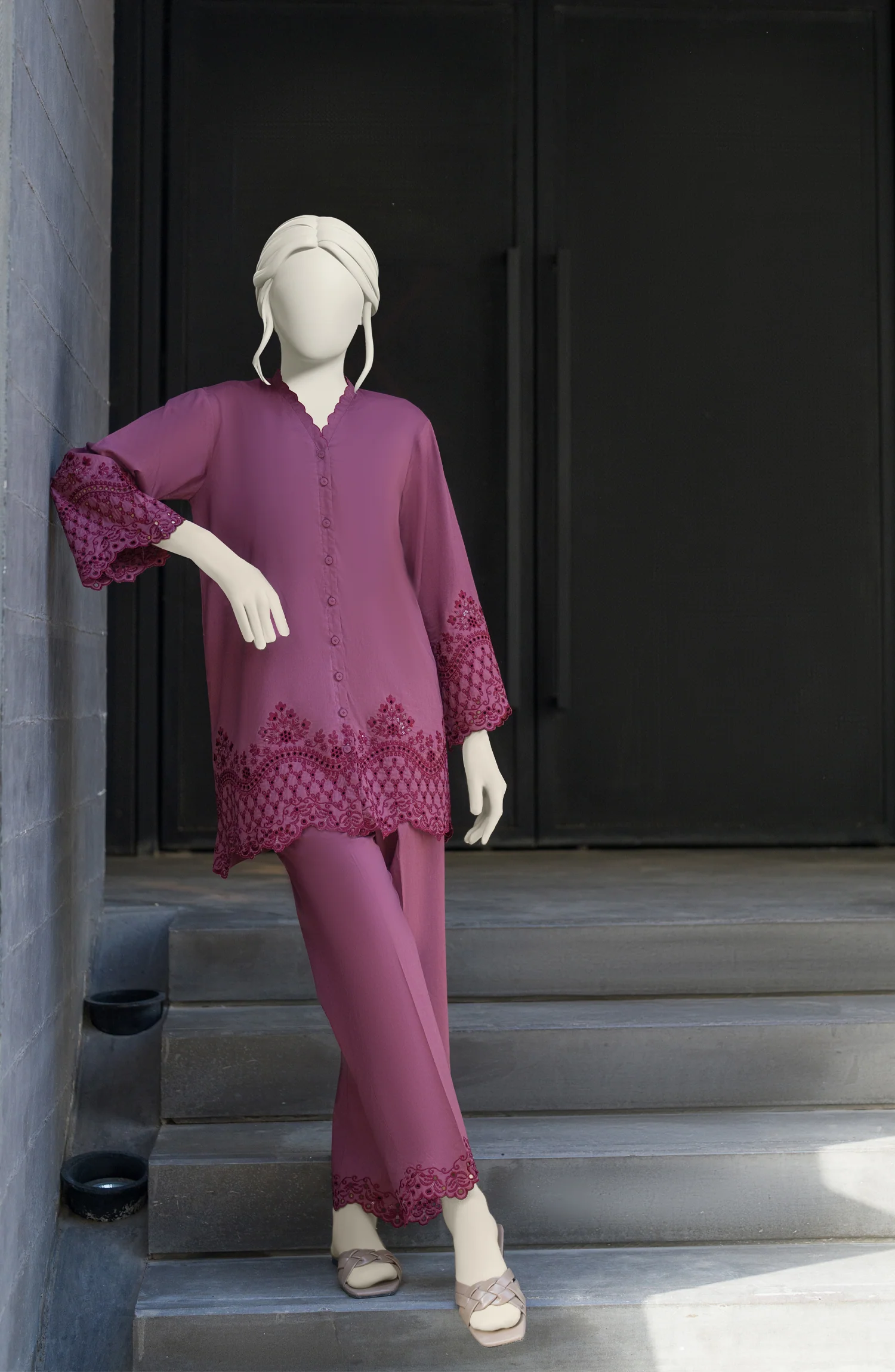 EMBROIDERED CAMBRIC STITCHED 2 PIECE - Image 3
