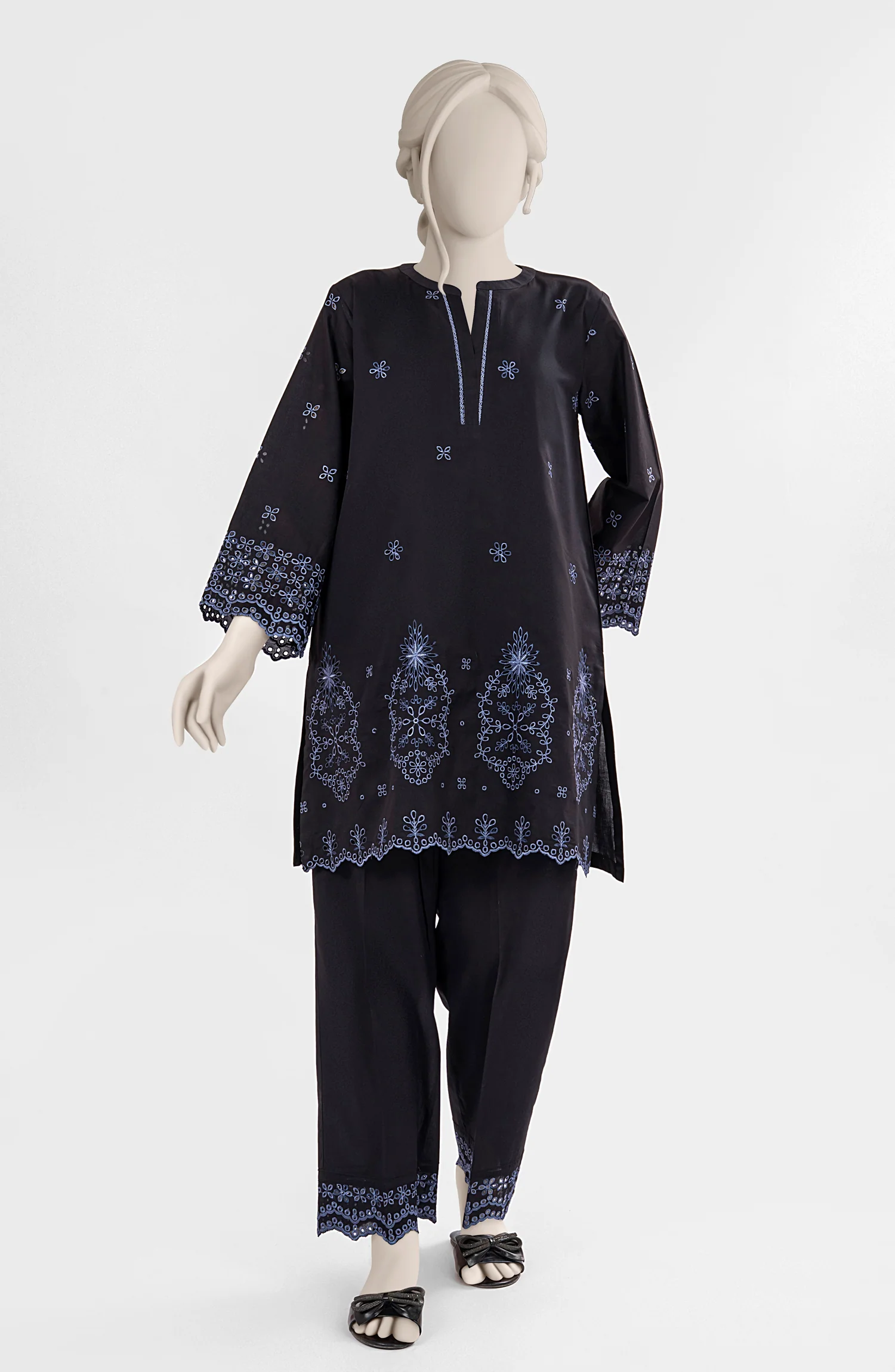 EMBROIDERED CAMBRIC STITCHED 2 PIECE - Image 6
