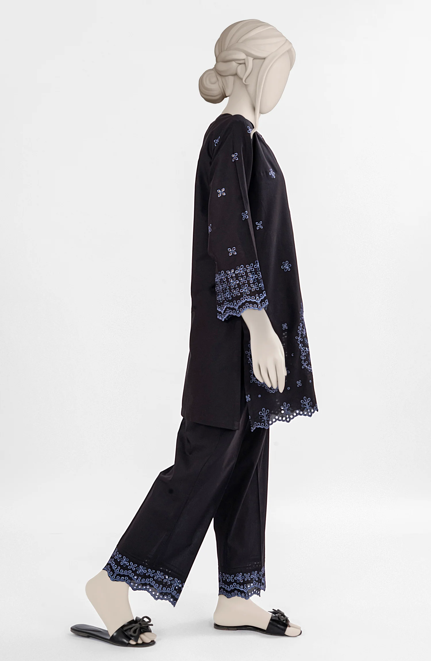 EMBROIDERED CAMBRIC STITCHED 2 PIECE - Image 9