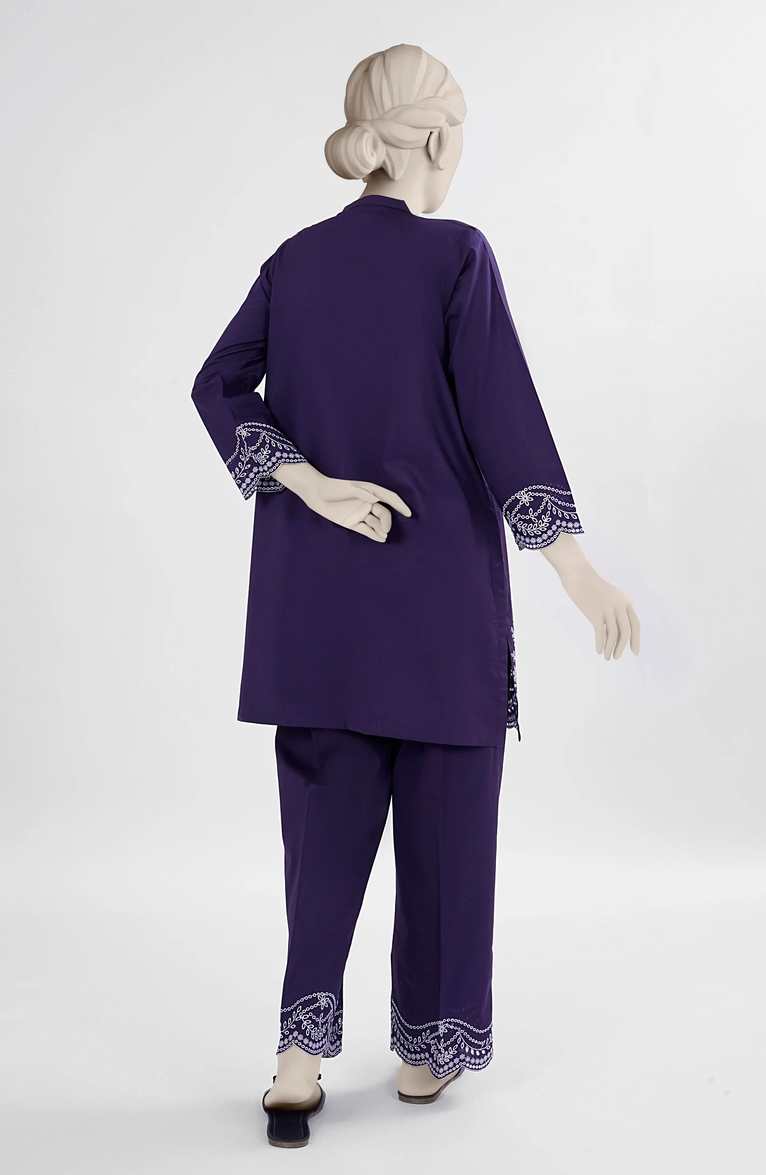 EMBROIDERED CAMBRIC STITCHED 2 PIECE - Image 3