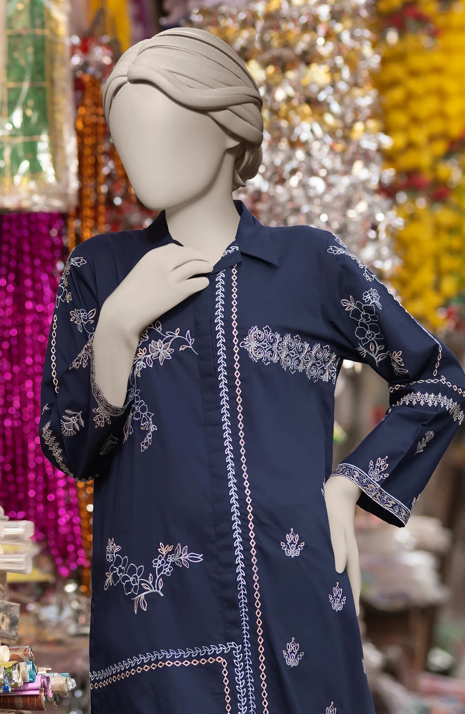 EMBROIDERED CAMBRIC STITCHED 2 PIECE - Image 2