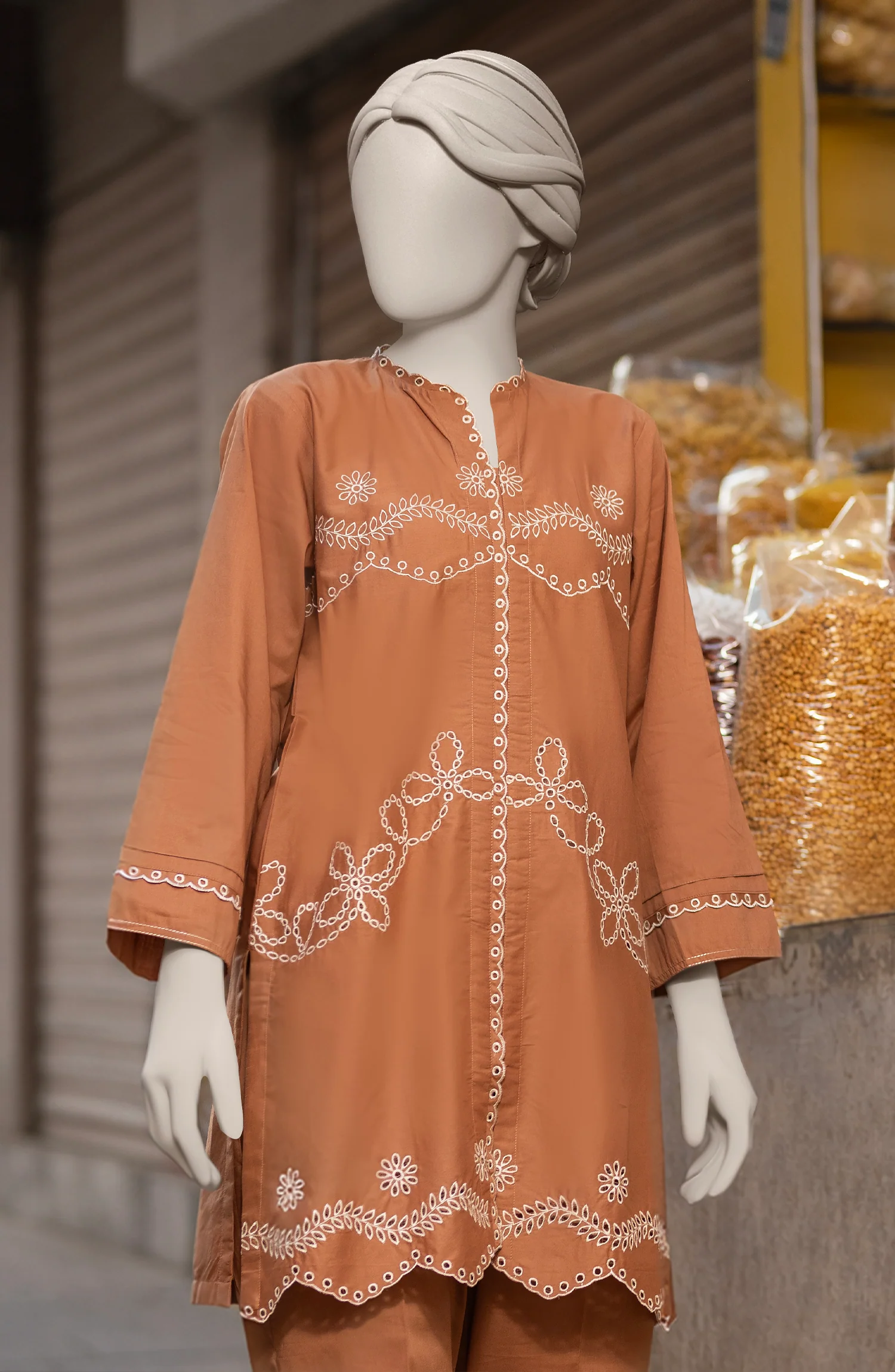 EMBROIDERED CAMBRIC STITCHED 2 PIECE - Image 2