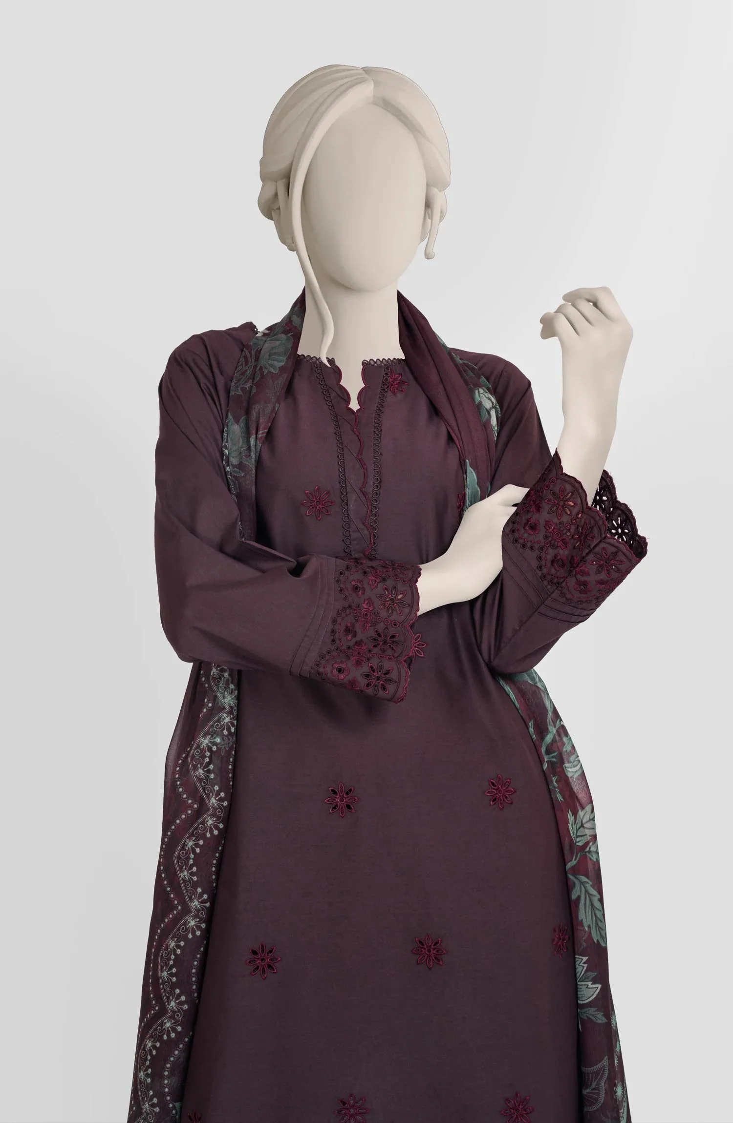 EMBROIDERED CAMBRIC STITCHED 3 PIECE - Image 2