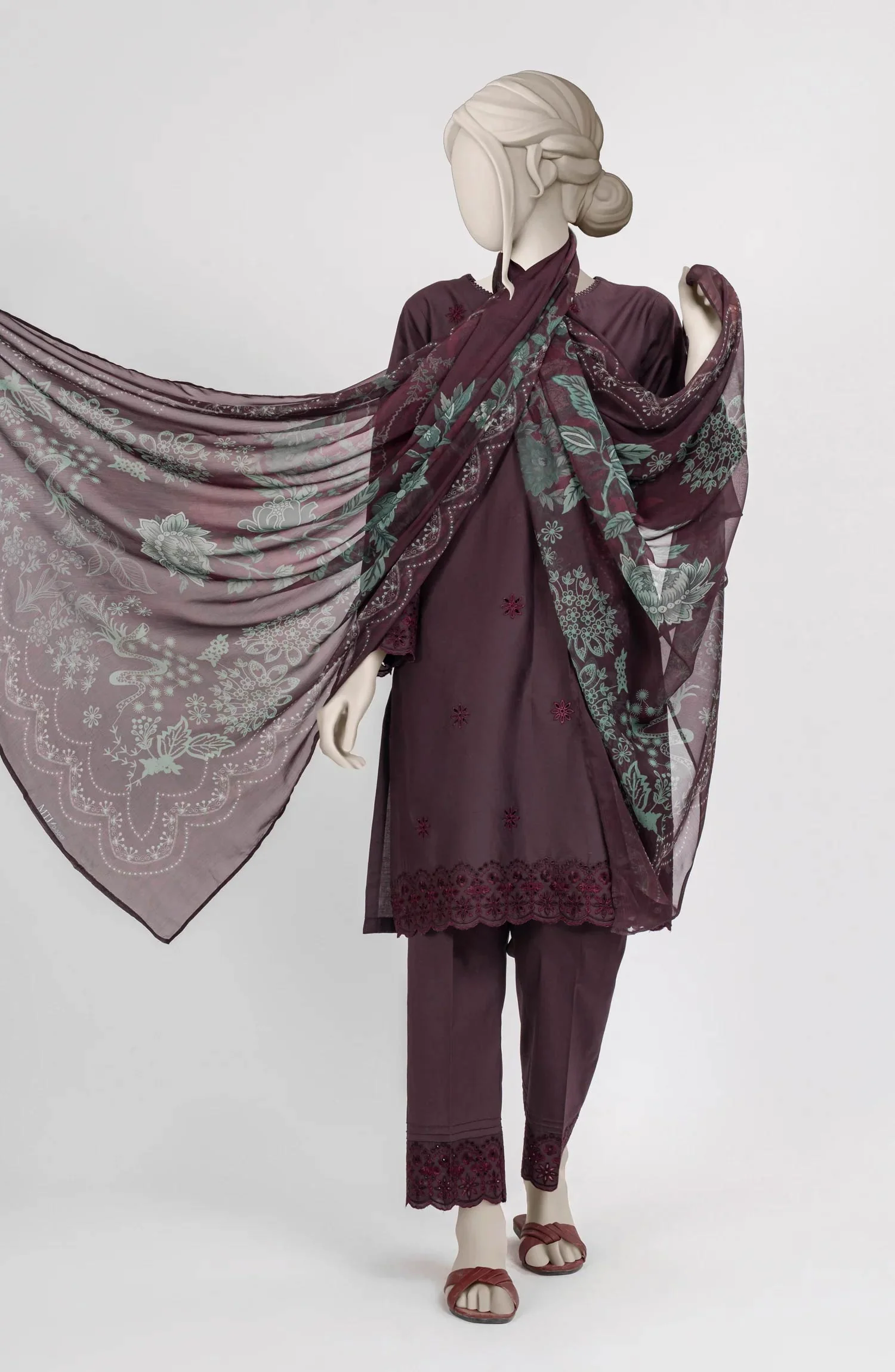 EMBROIDERED CAMBRIC STITCHED 3 PIECE - Image 5