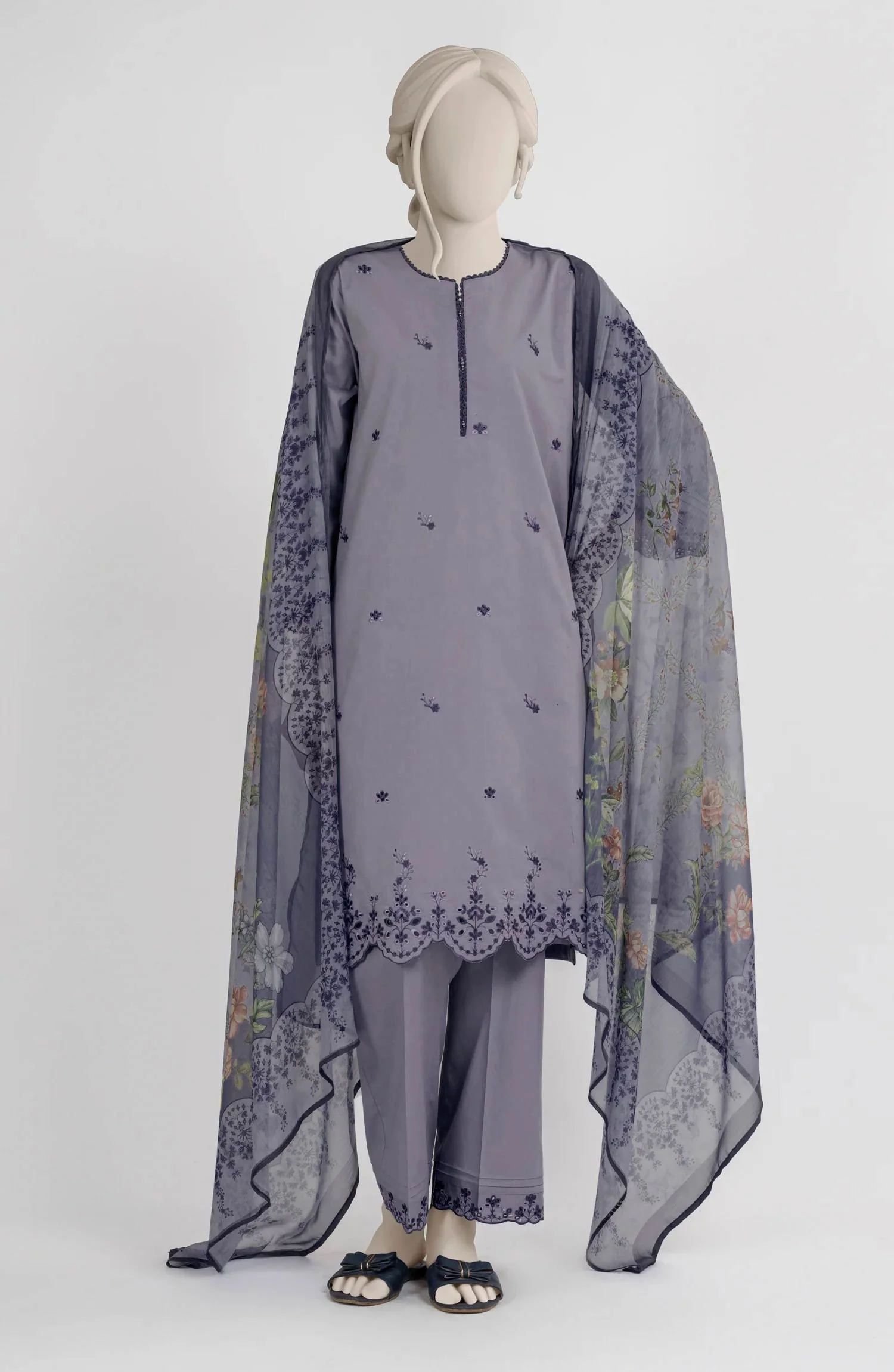 EMBROIDERED CAMBRIC STITCHED 3 PIECE - Image 5