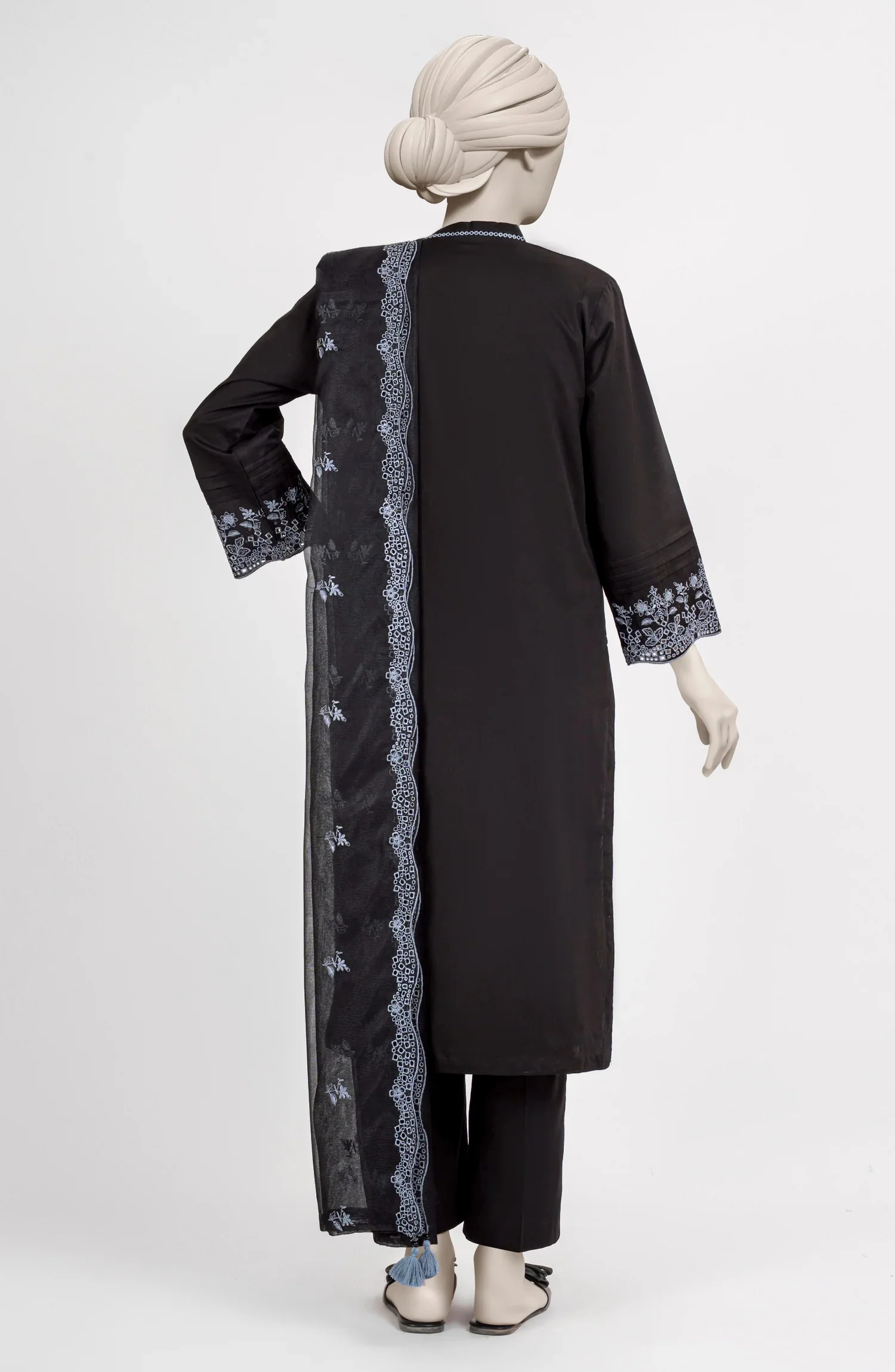 EMBROIDERED CAMBRIC STITCHED 3 PIECE - Image 4