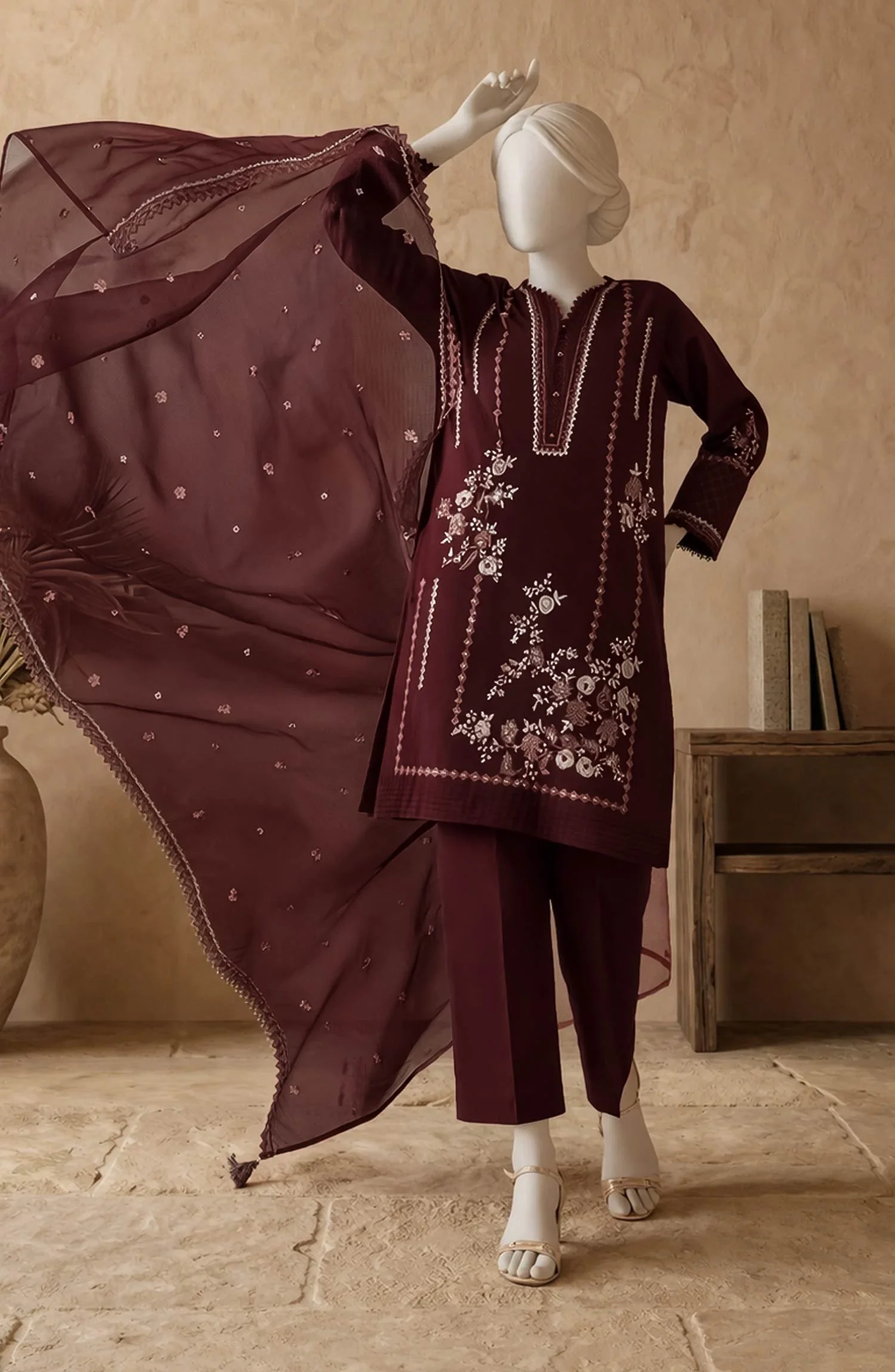 EMBROIDERED CAMBRIC STITCHED 3 PIECE