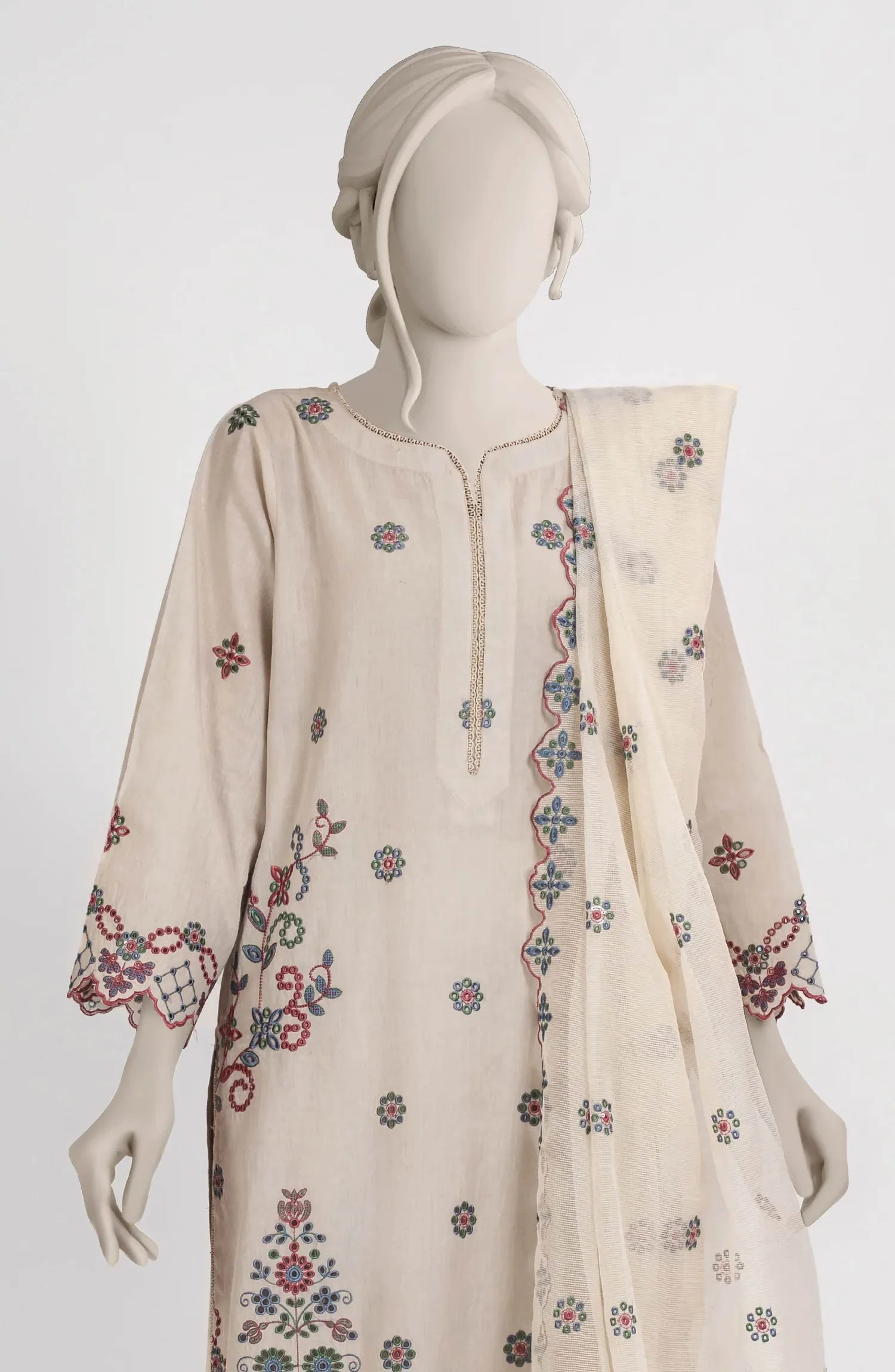 EMBROIDERED CAMBRIC STITCHED 3 PIECE - Image 2
