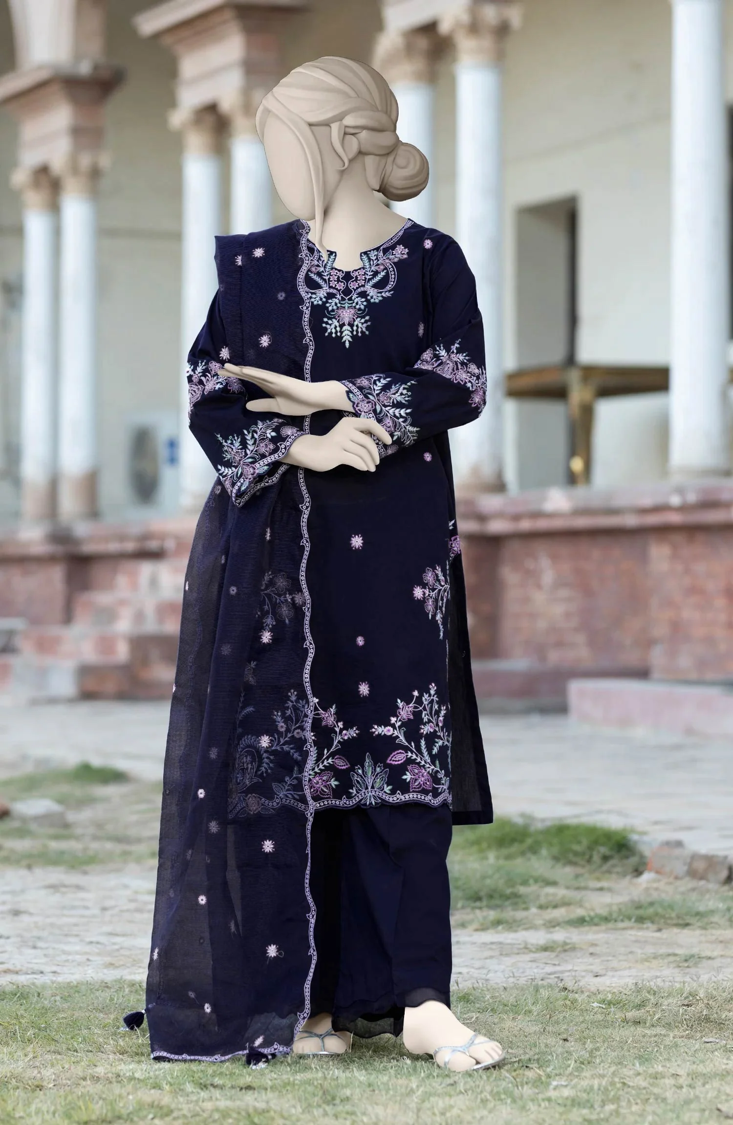EMBROIDERED CAMBRIC STITCHED 3 PIECE