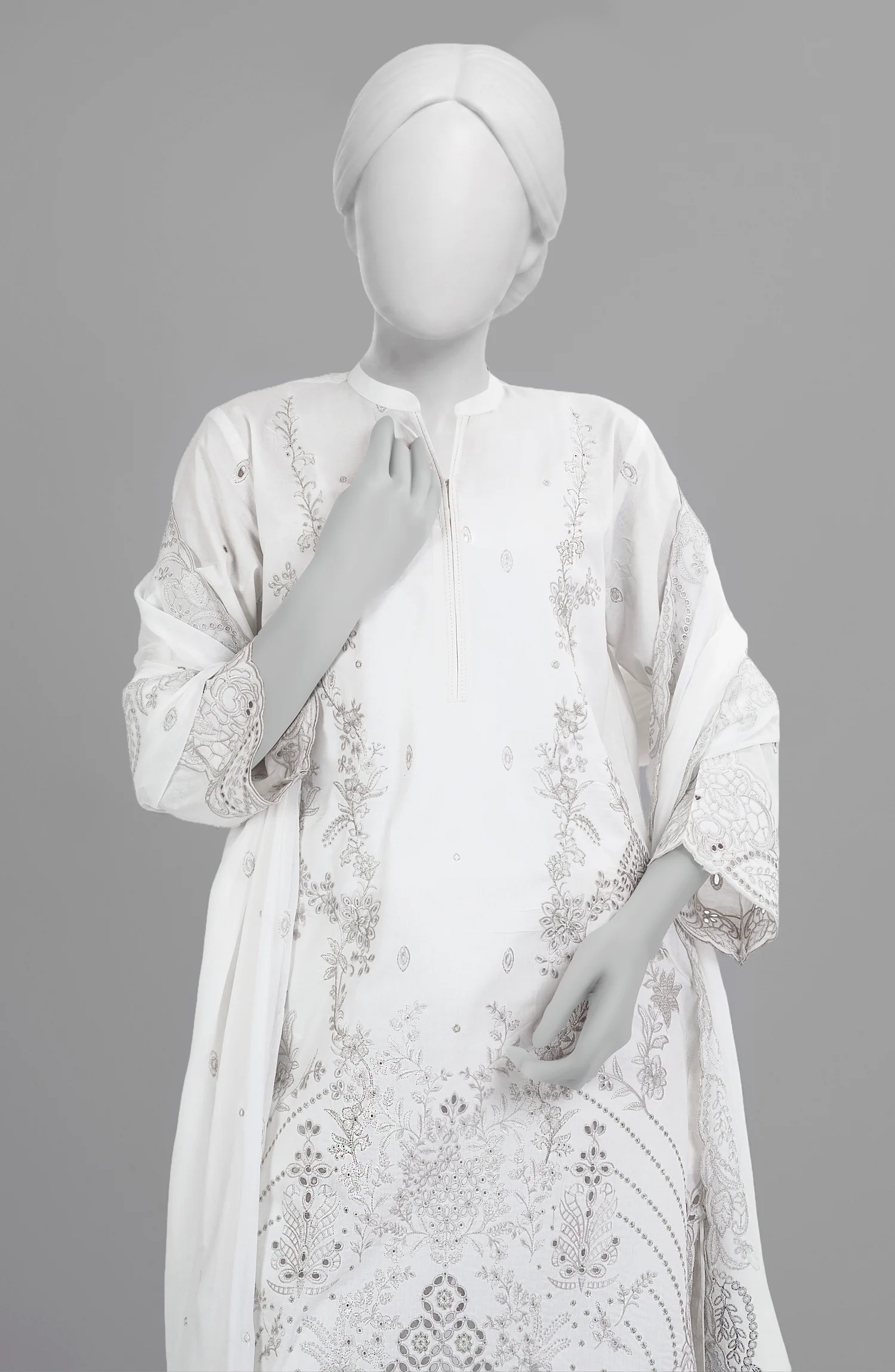 EMBROIDERED CAMBRIC STITCHED 3 PIECE - Image 2