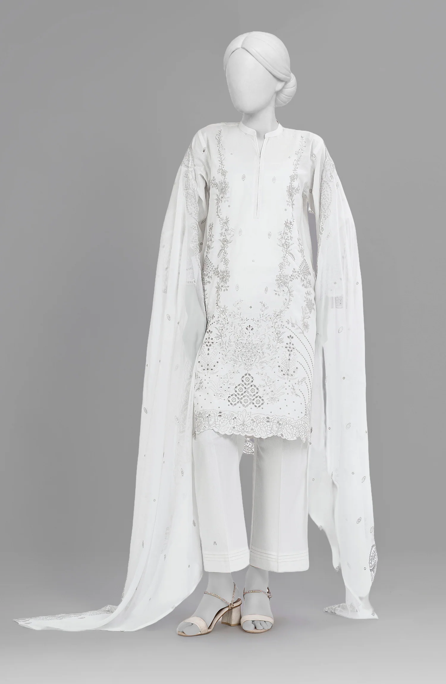 EMBROIDERED CAMBRIC STITCHED 3 PIECE - Image 5