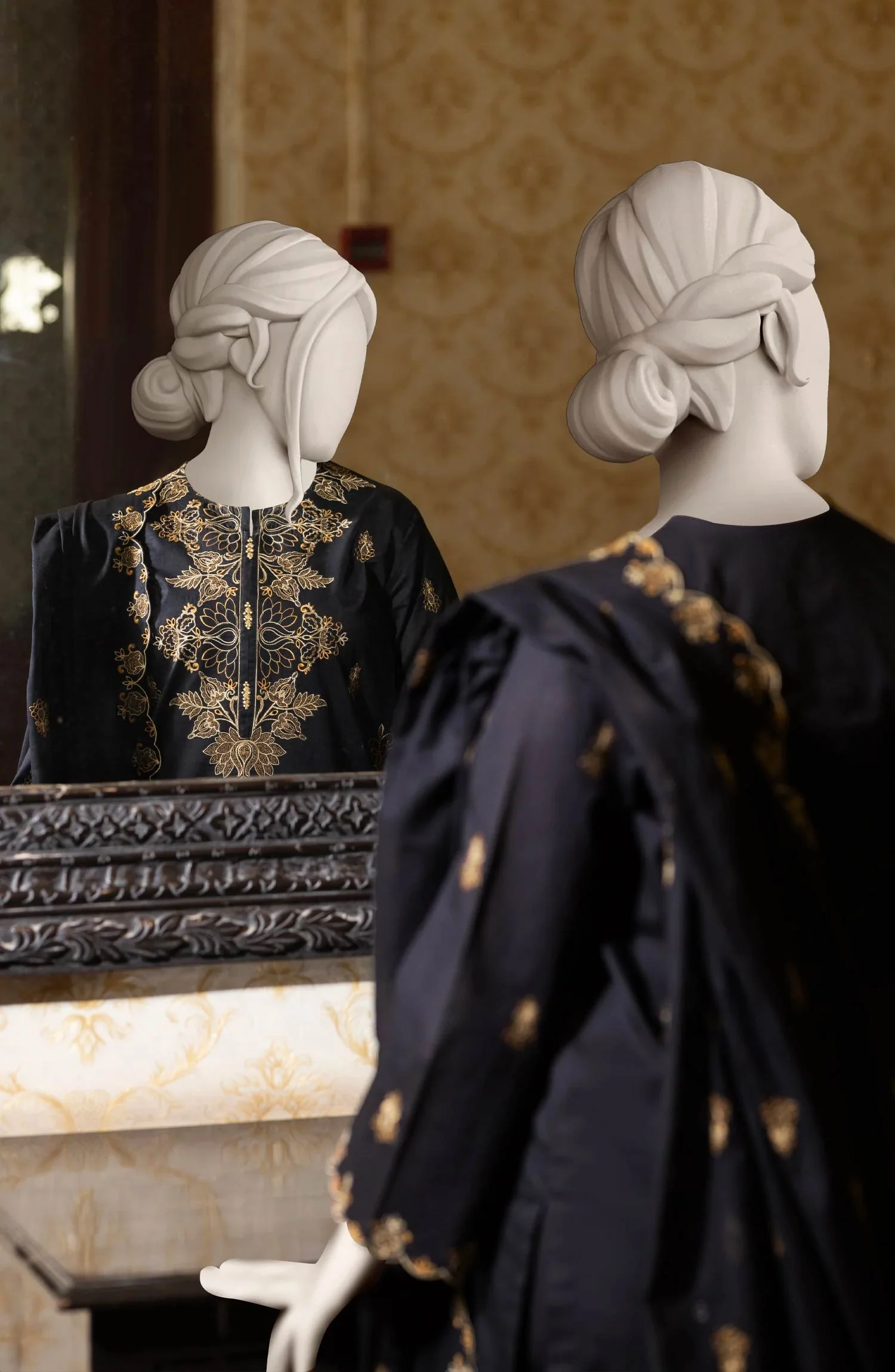 EMBROIDERED CAMBRIC STITCHED 3 PIECE - Image 5