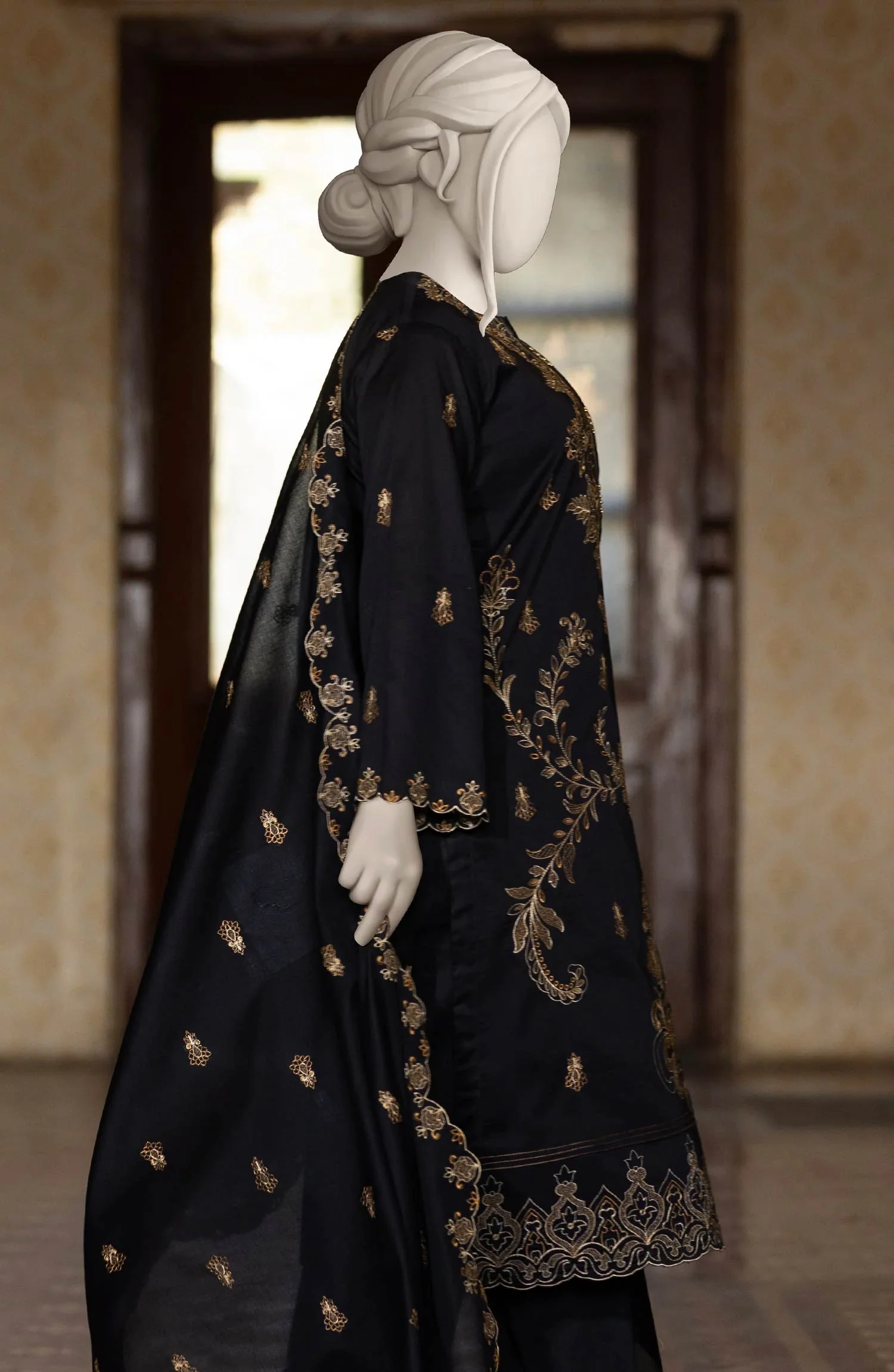 EMBROIDERED CAMBRIC STITCHED 3 PIECE - Image 6