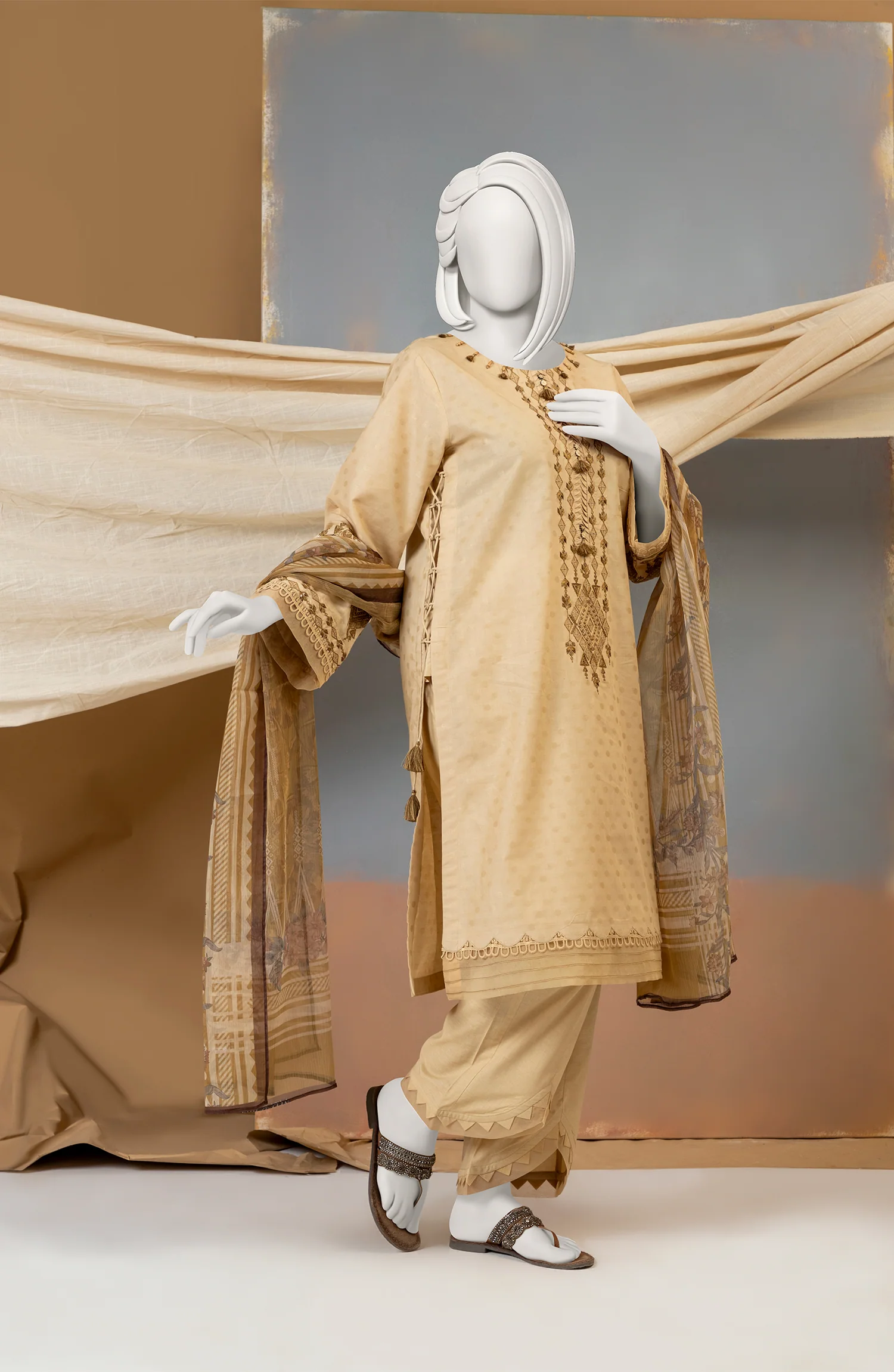 EMBROIDERED JACQUARD 3PC UNSTITCHED
